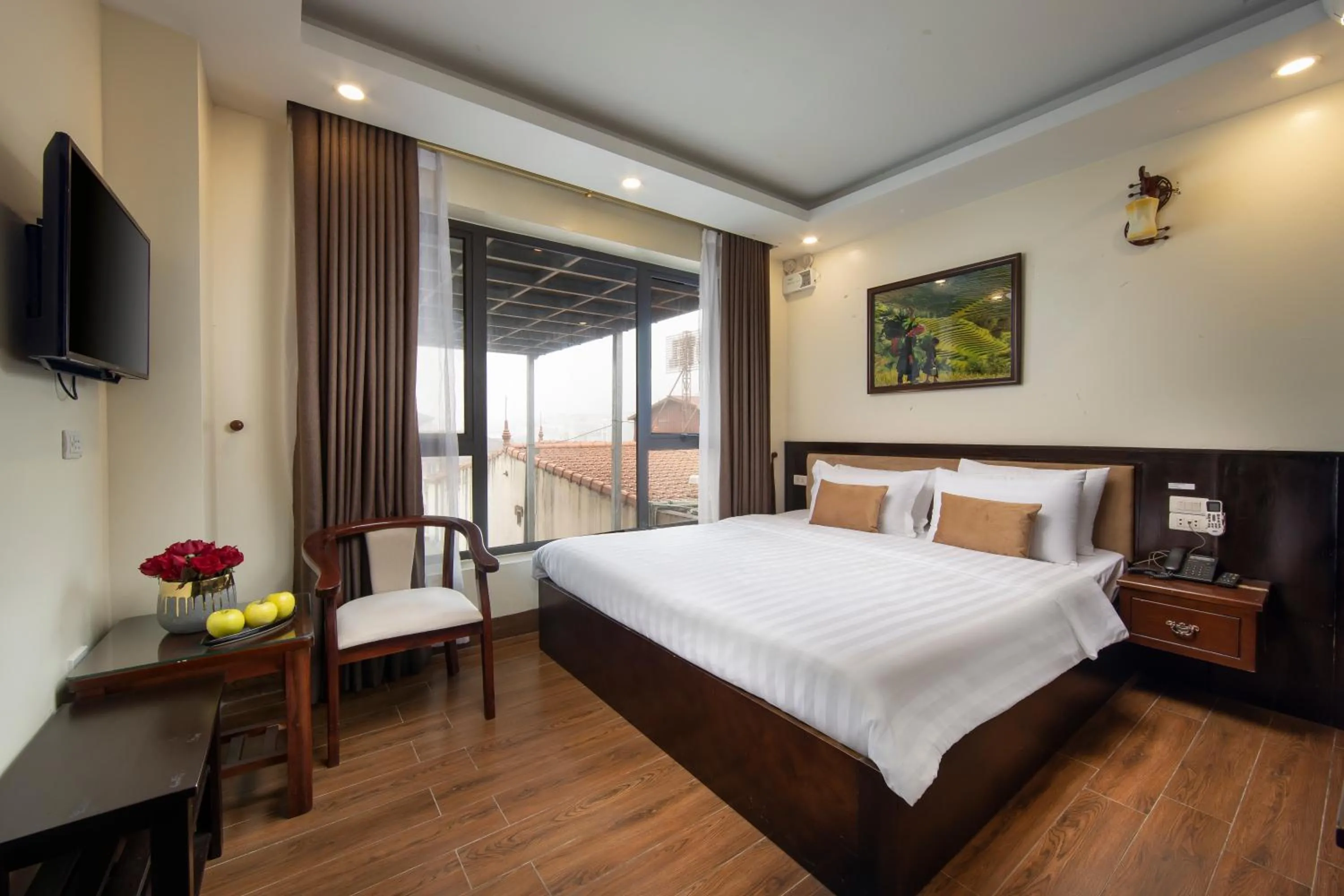 View (from property/room), Bed in Sapphire Sapa Hotel