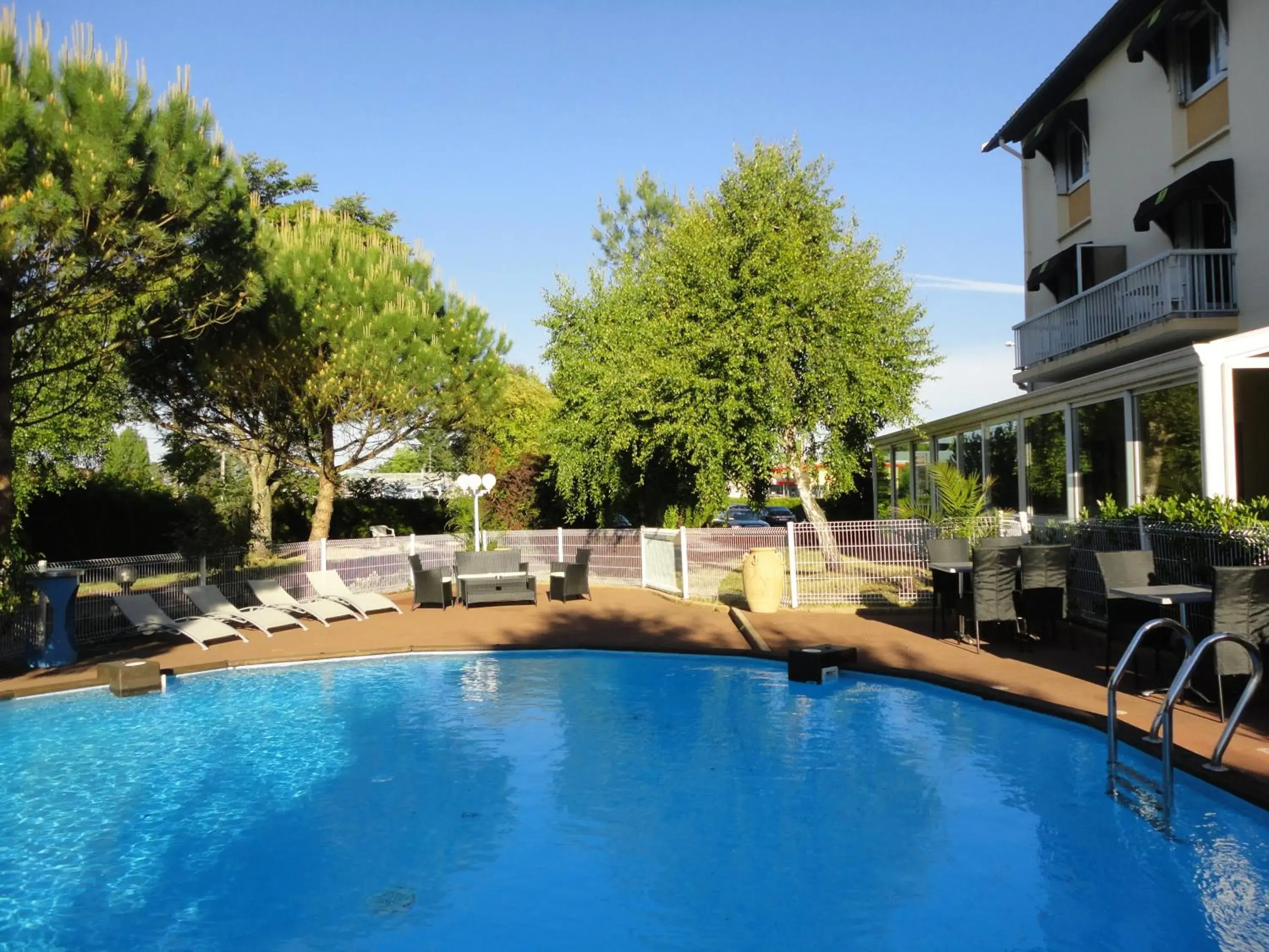 Logis Les Charmilles Chalon-sur-Saône Sud Logis Les Charmilles Chalon-sur-Saône Sud