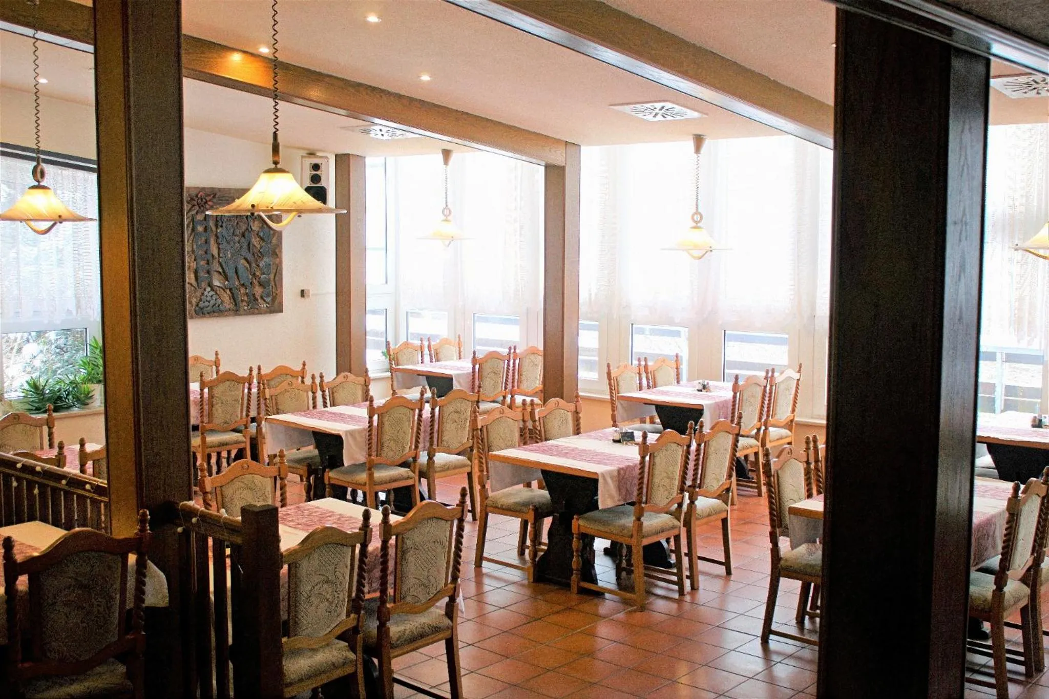 Restaurant/places to eat in Waldhotel Feldbachtal