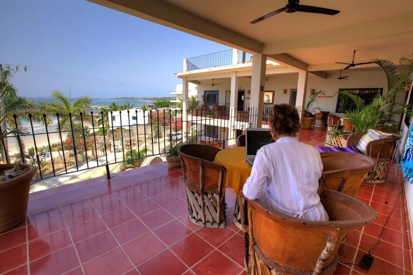 People in Hotel La Quinta del Sol