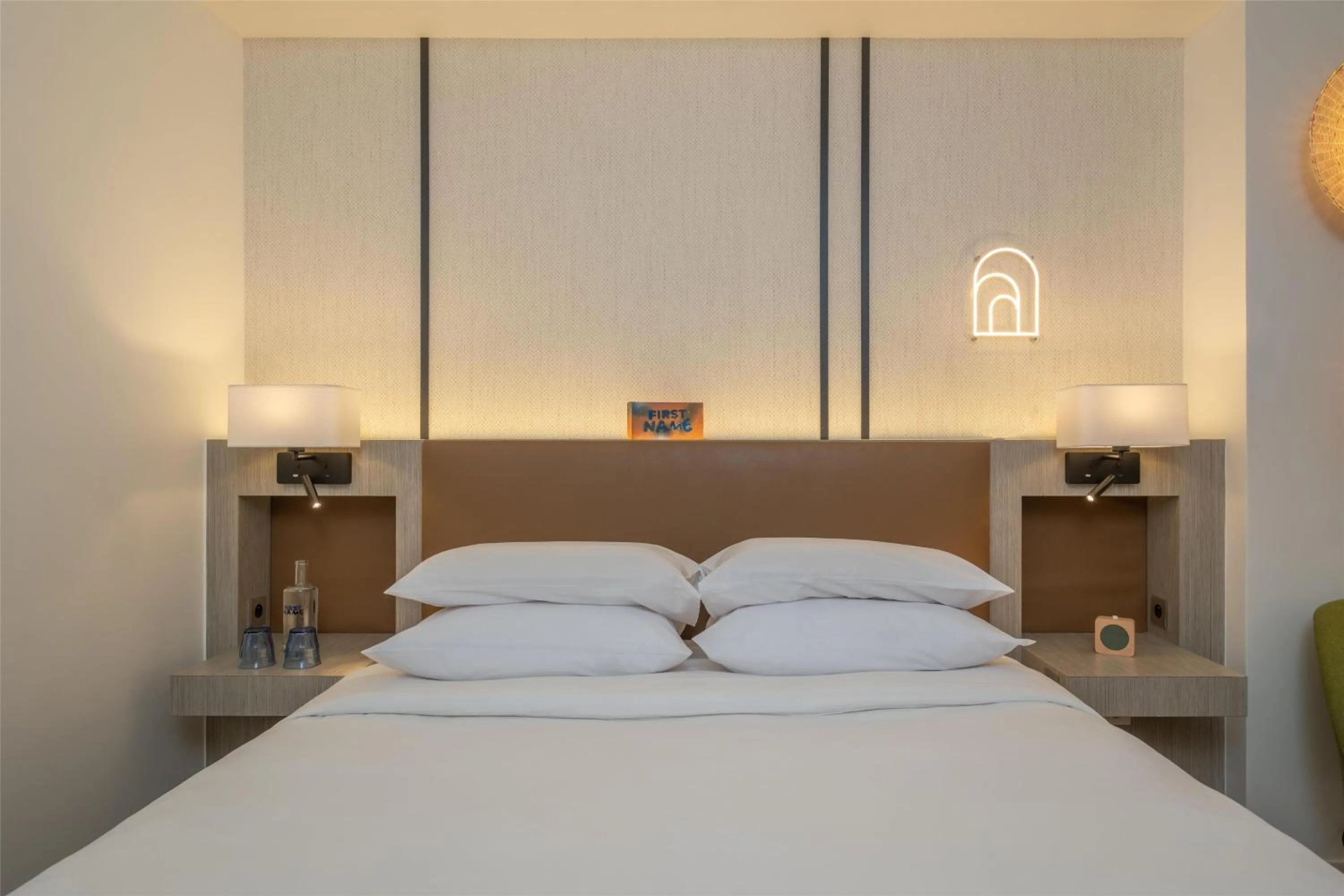 Bedroom, Bed in FirstName Toulouse