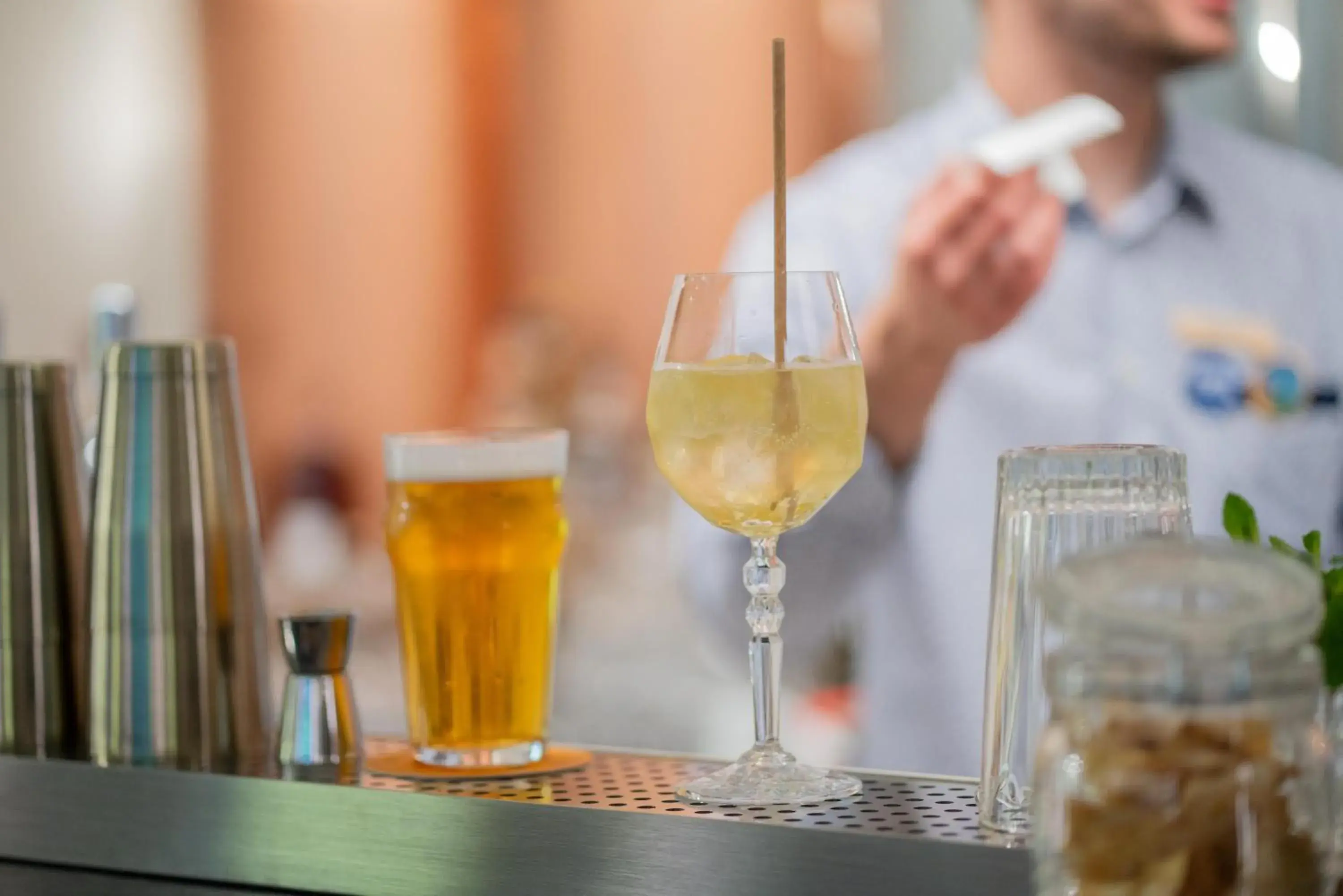 Lounge or bar in FirstName Toulouse, part of JdV by Hyatt Lounge or bar in FirstName Toulouse, part of JdV by Hyatt