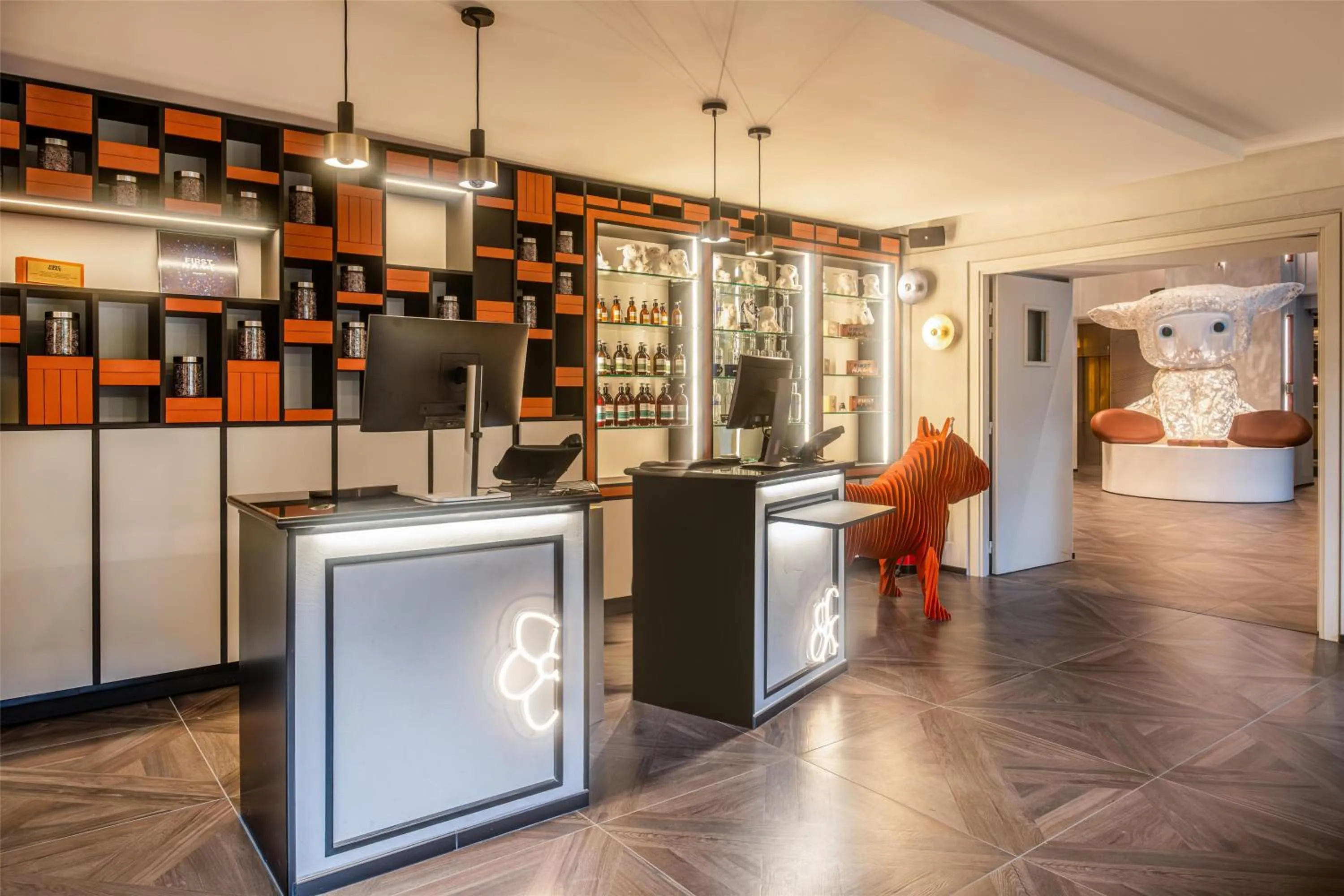 Lobby or reception in FirstName Toulouse