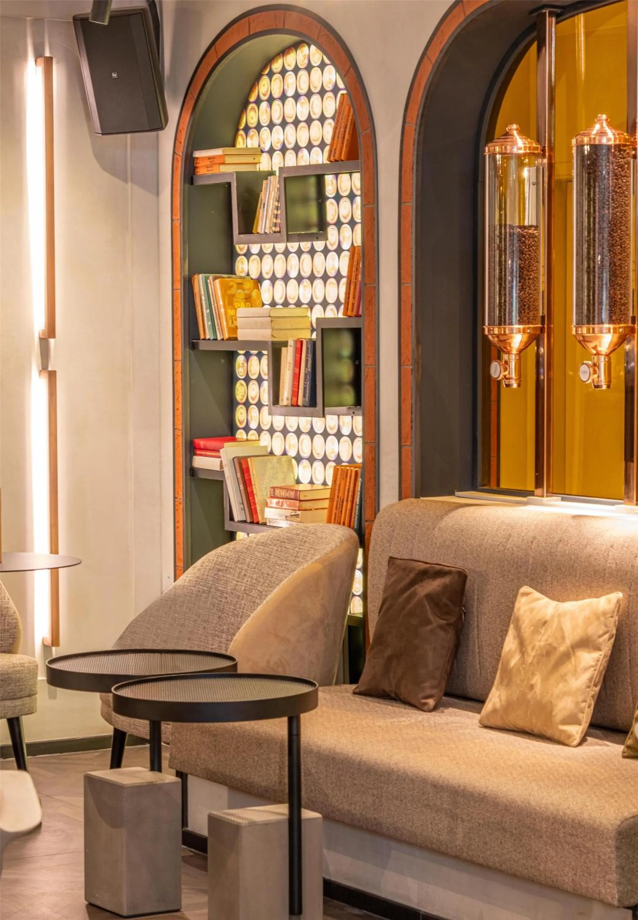 Lobby or reception in FirstName Toulouse