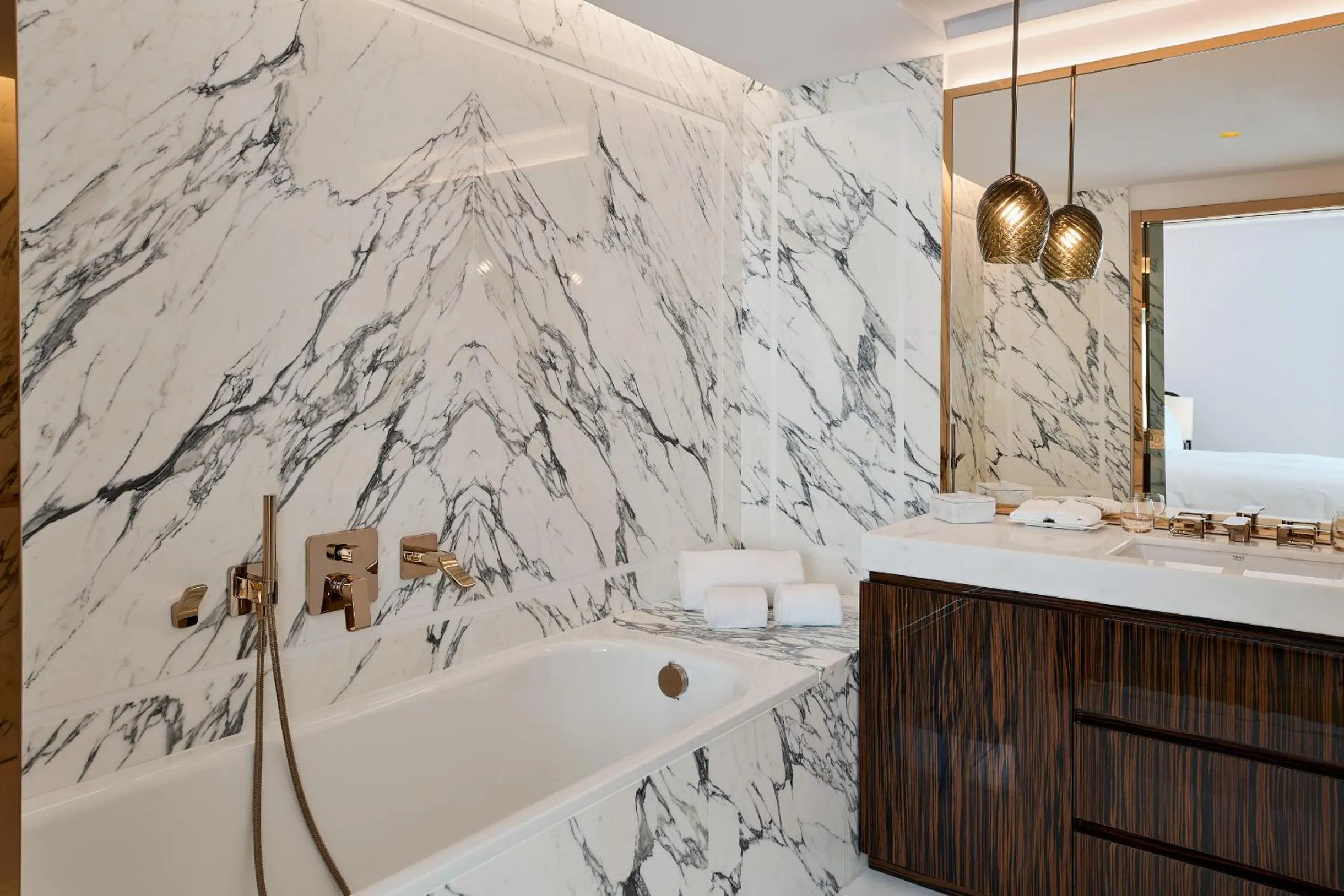 Bathroom in Carlton Cannes, a Regent Hotel