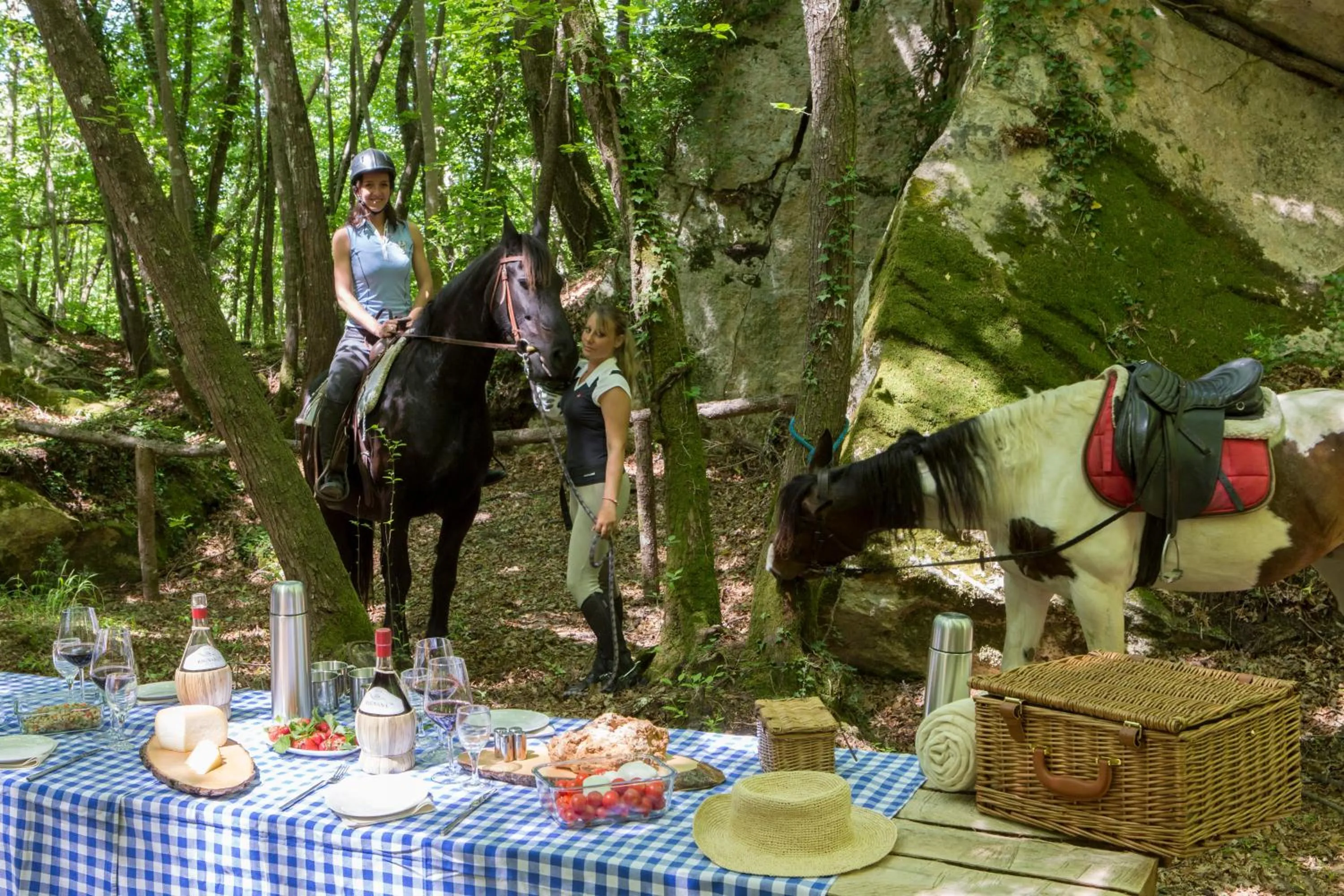 Horse-riding in Borgo Pignano Tuscany