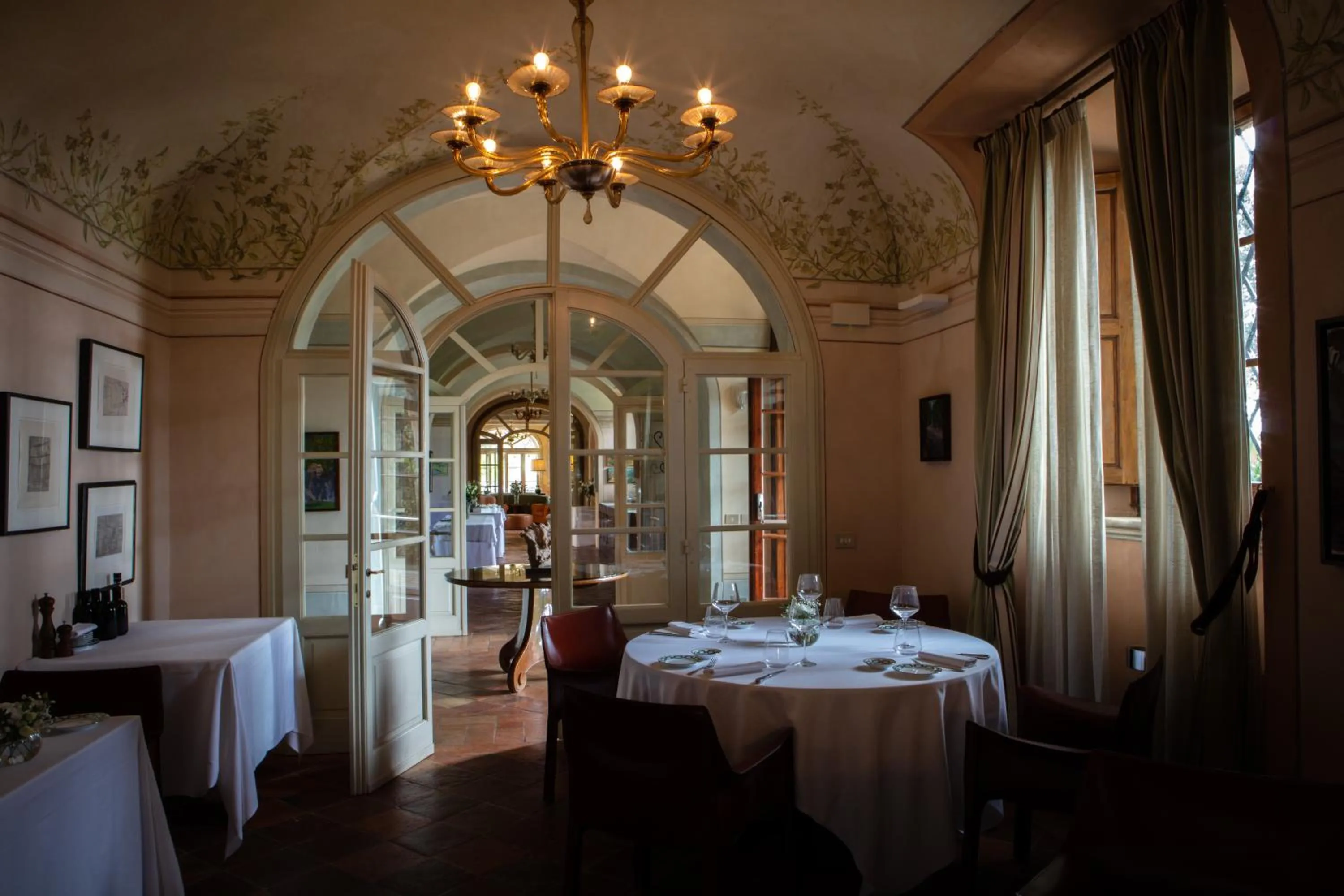 Restaurant/places to eat in Borgo Pignano Tuscany