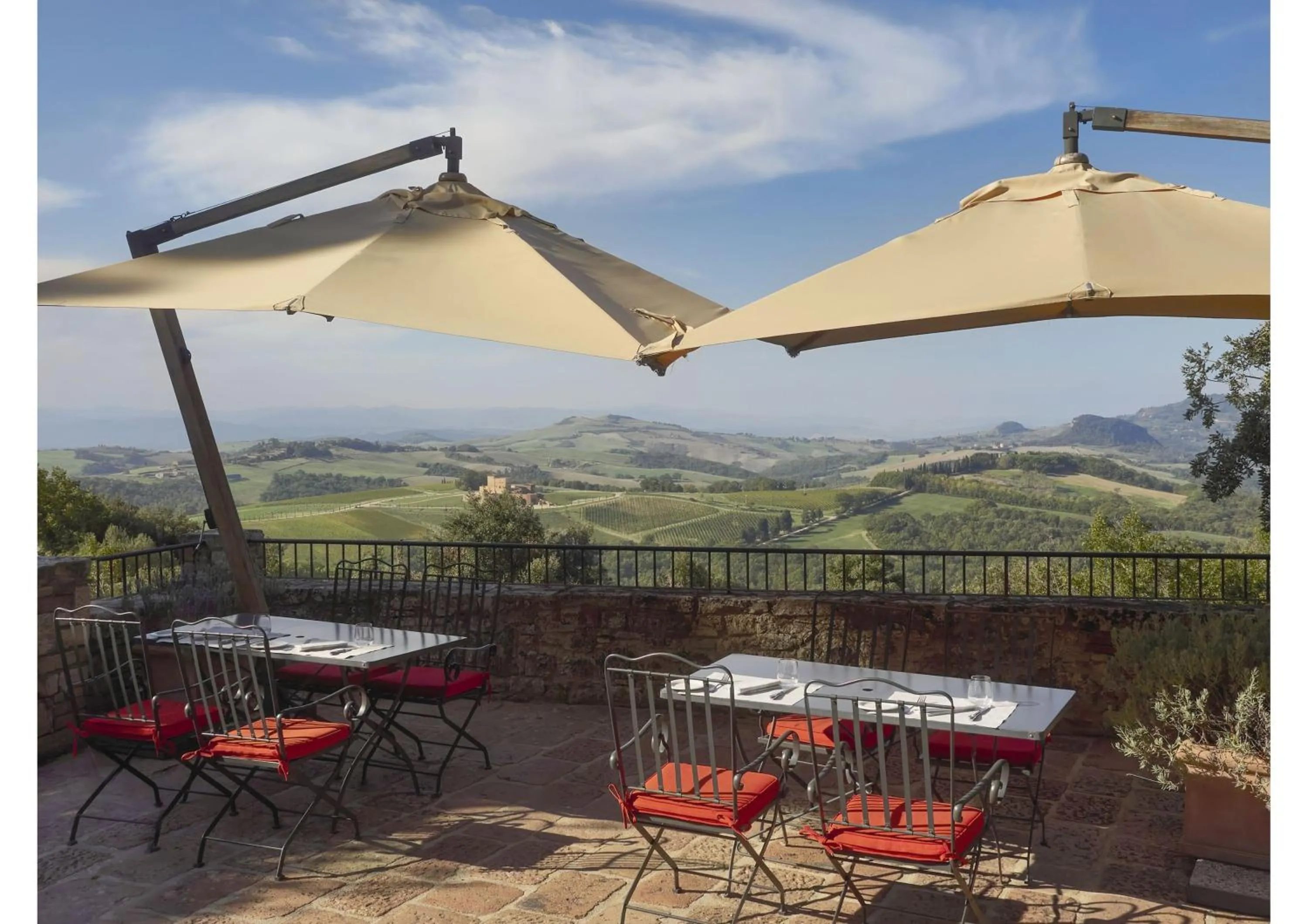 Restaurant/places to eat in Borgo Pignano Tuscany