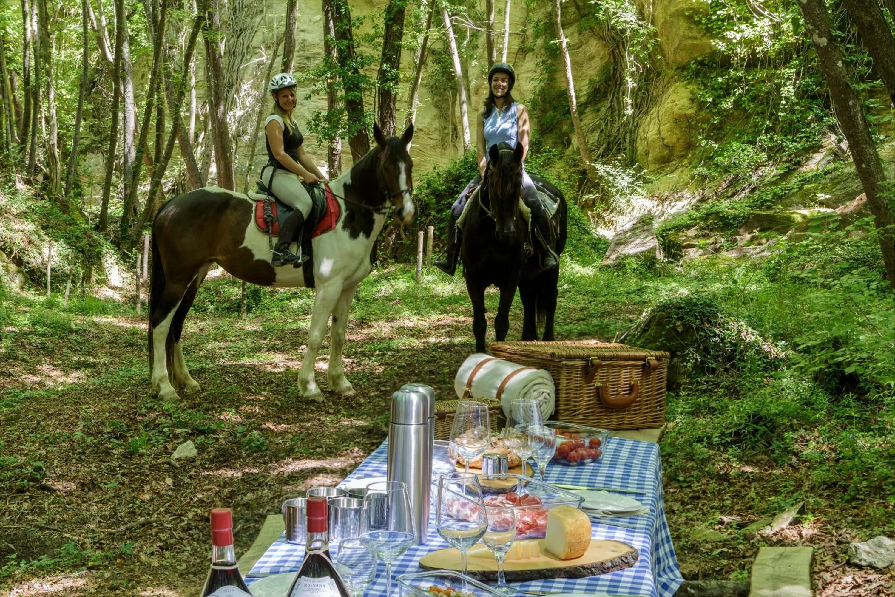 Horse-riding in Borgo Pignano Tuscany