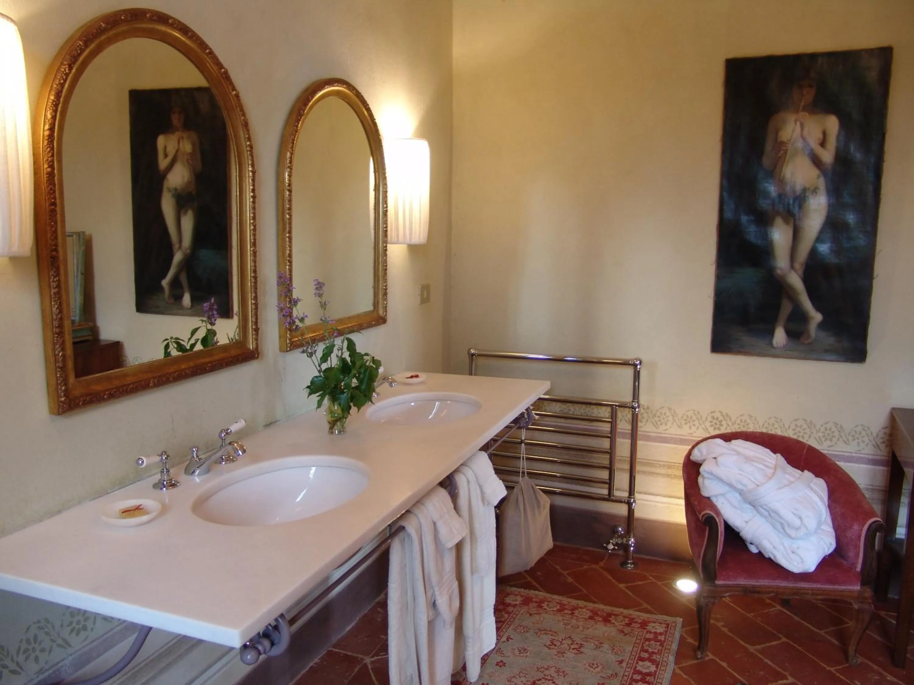 Bathroom in Borgo Pignano Tuscany