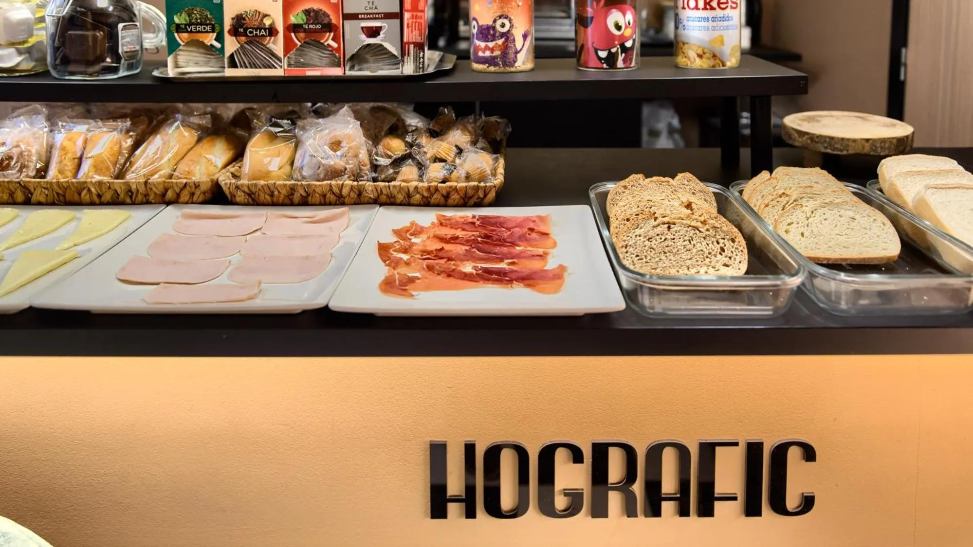 Breakfast in Hografic Hotel