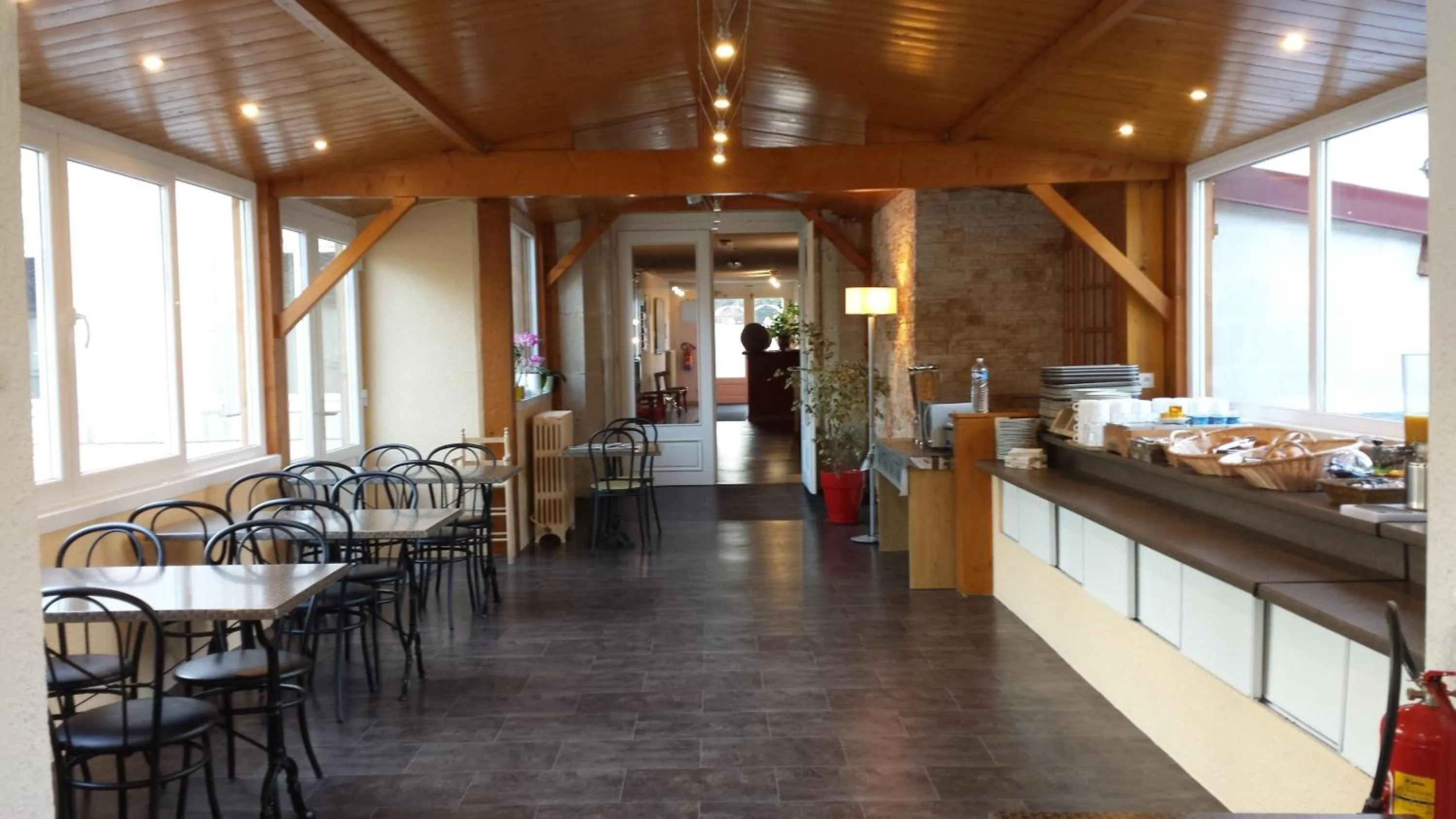 Restaurant/places to eat in Cit'Hotel du Tigre