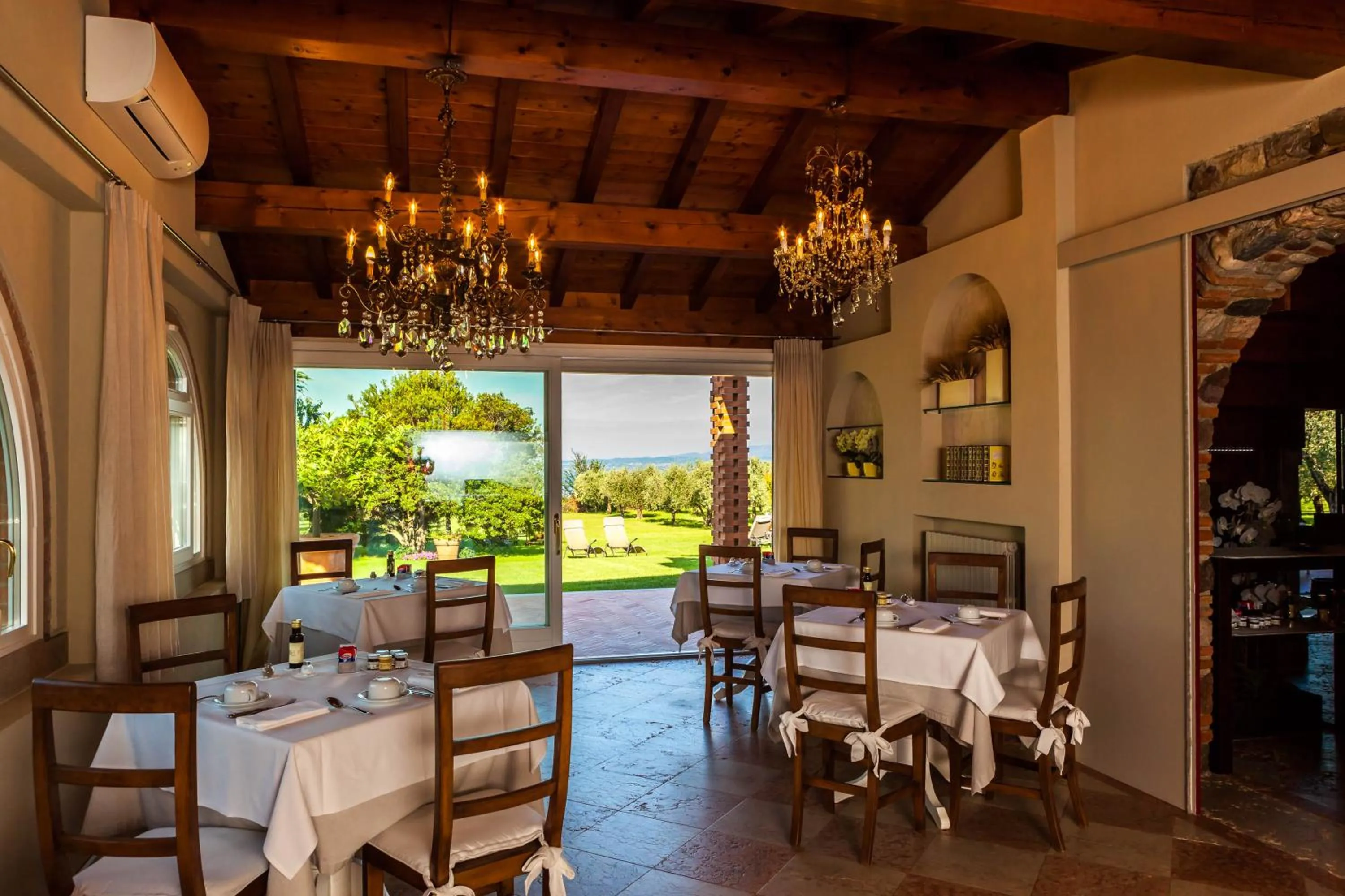 Restaurant/places to eat in Quercia Belvedere Relais