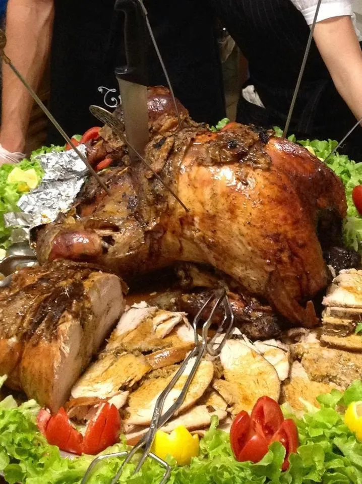 Restaurant/places to eat in Hotel Haiti