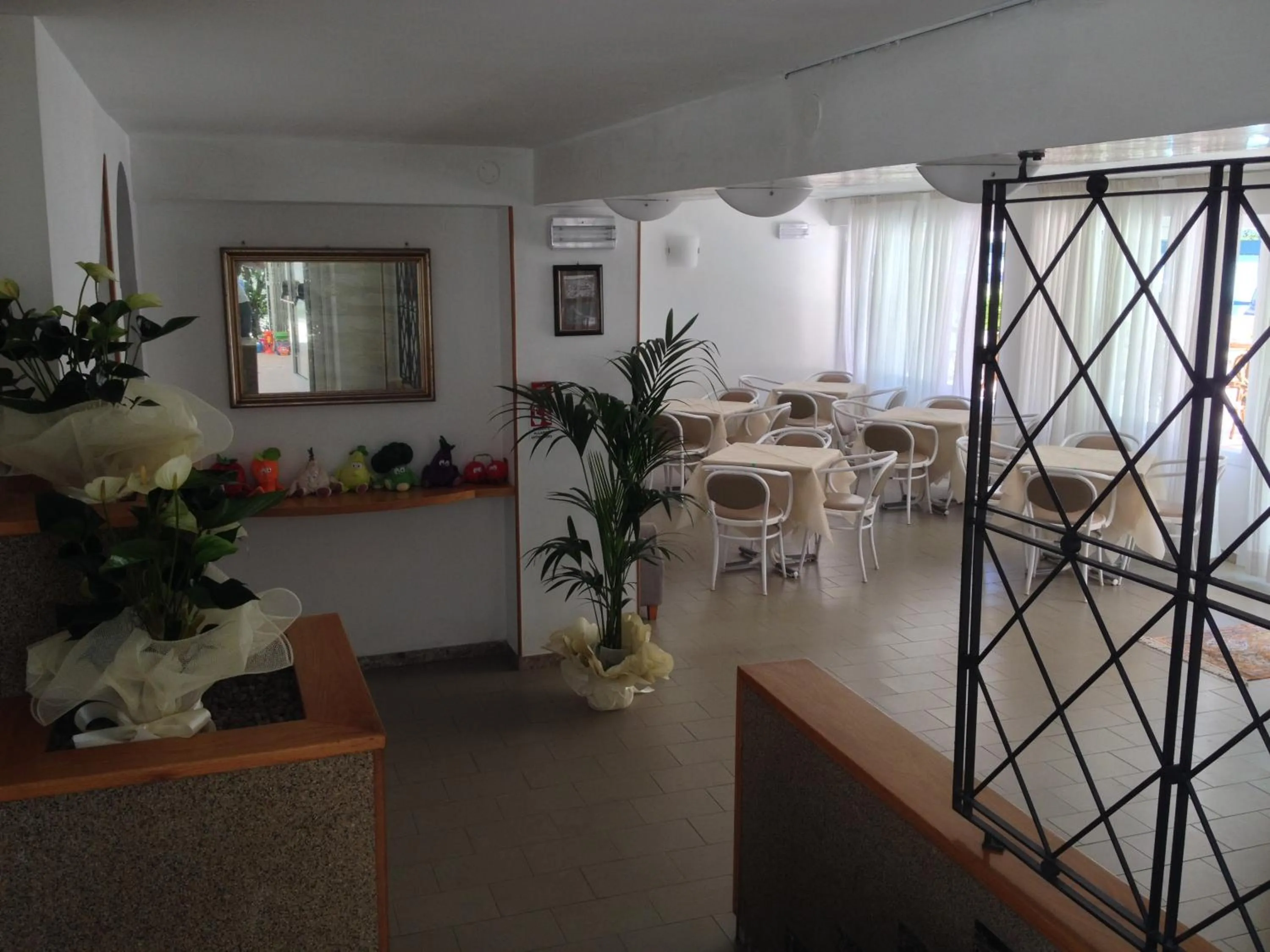 Communal lounge/ TV room in Hotel Haiti