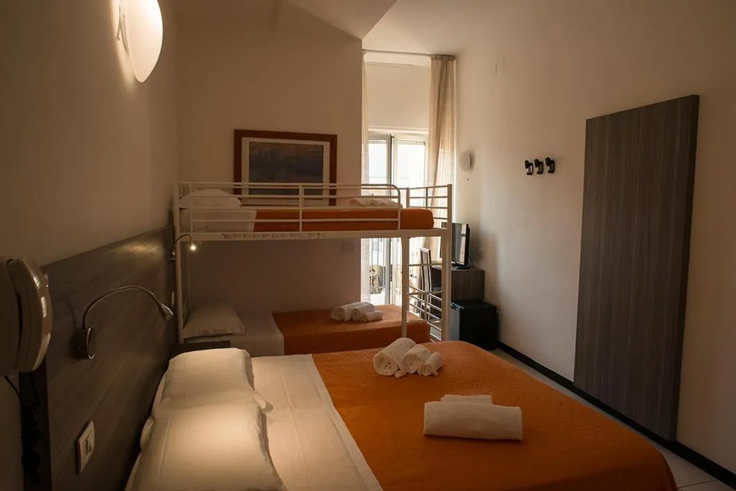 Bed in Hotel Madison