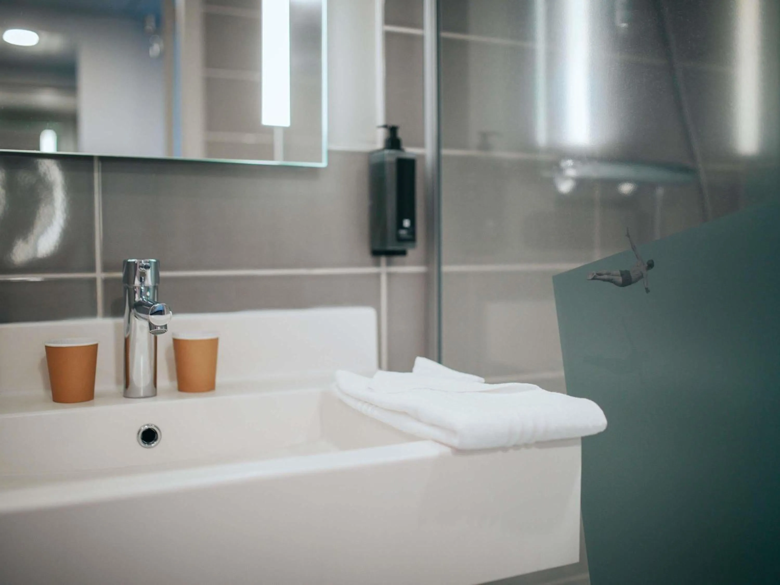 Bedroom in ibis Styles Evry Lisses