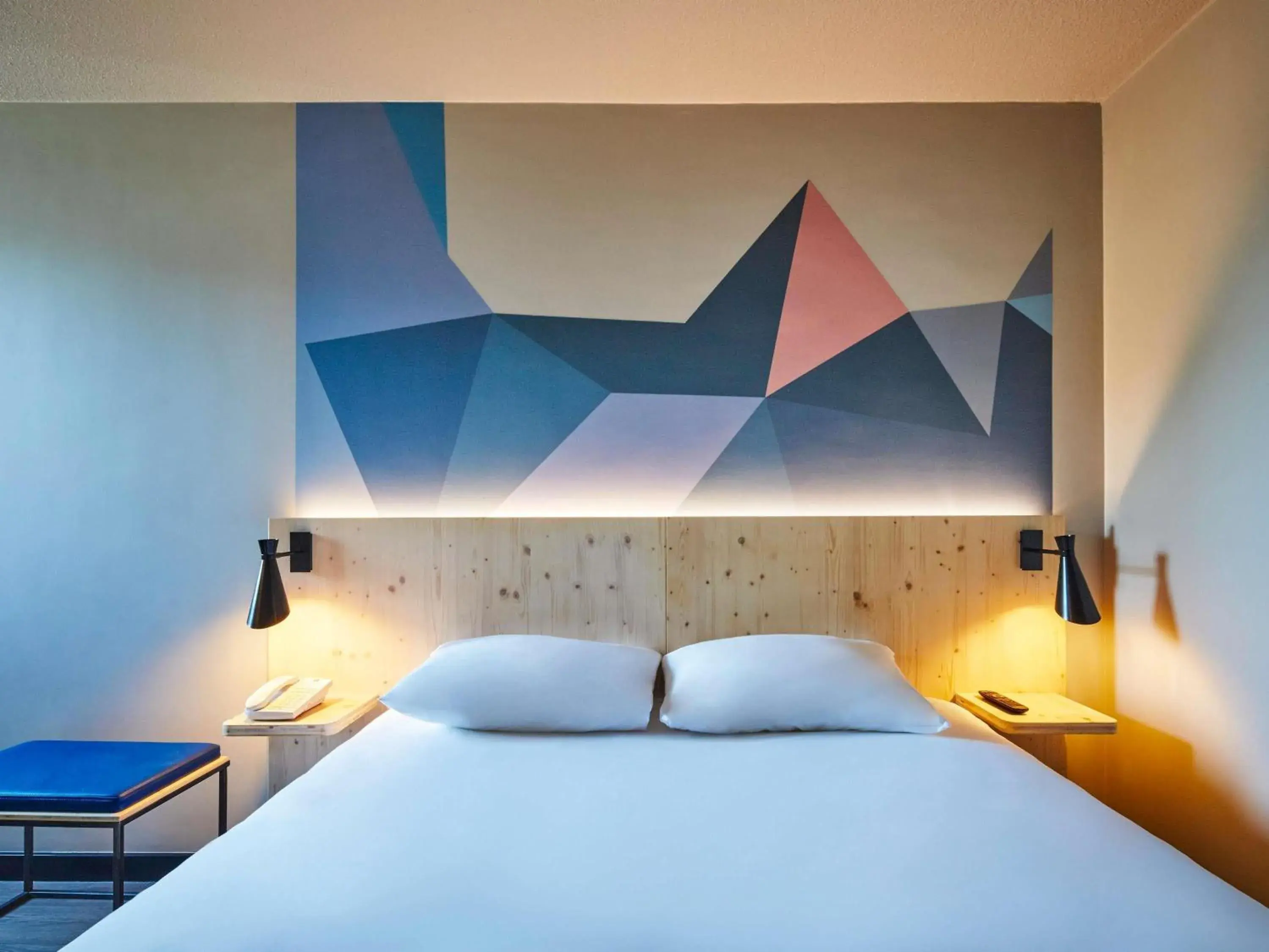 Bedroom, Bed in ibis Styles Evry Lisses Bedroom, Bed in ibis Styles Evry Lisses