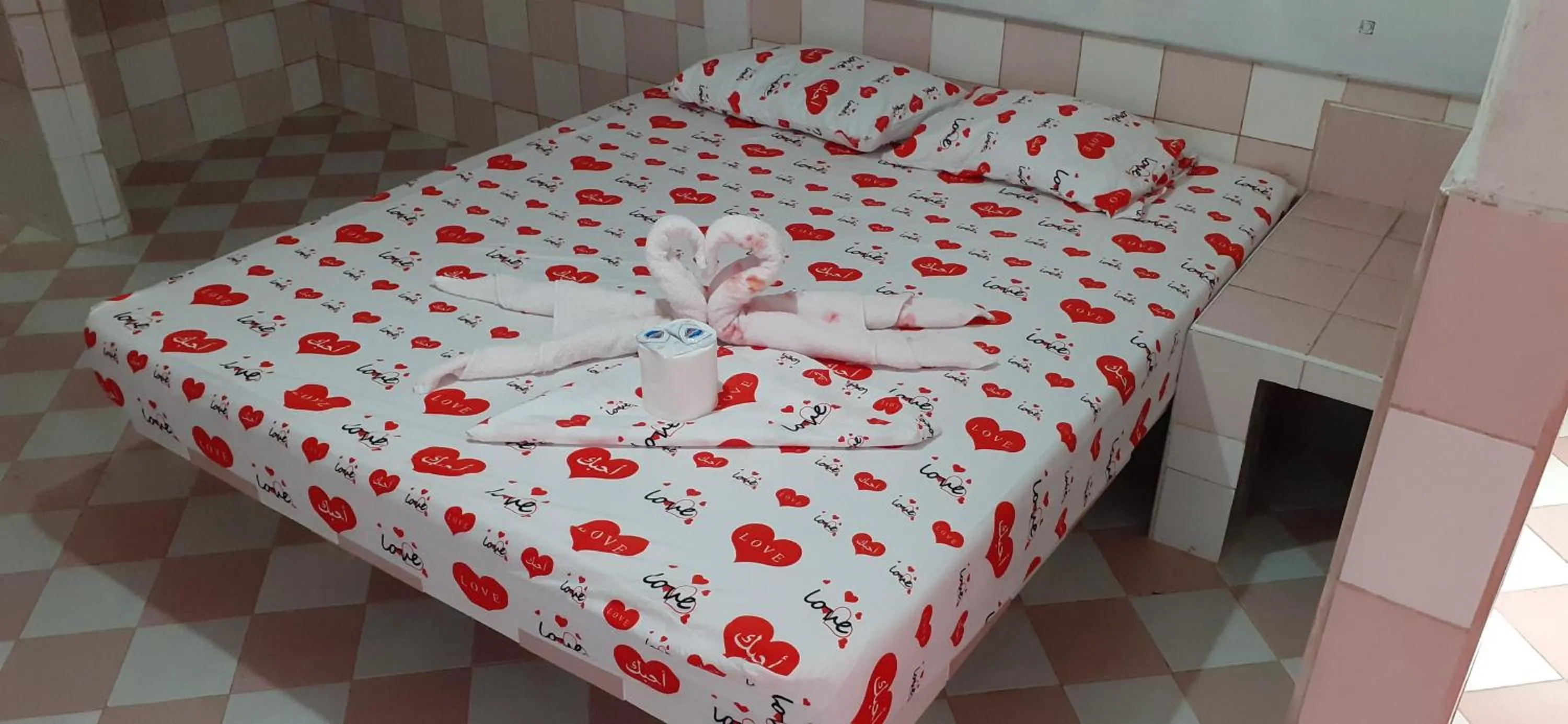 Bed in Bella's Beach Resort (A)