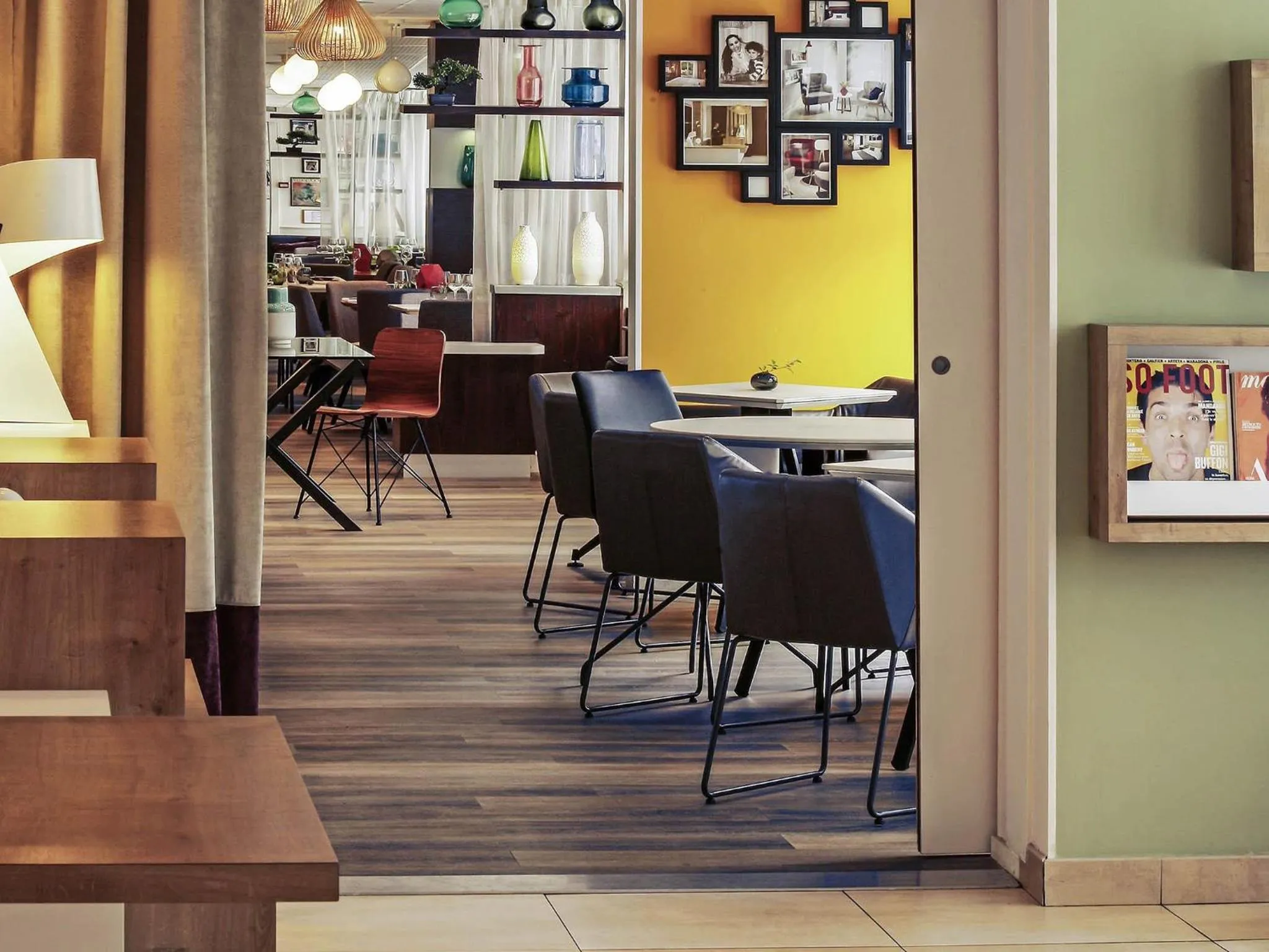 Lounge or bar in Mercure Hotel Forbach Centre de Loisirs