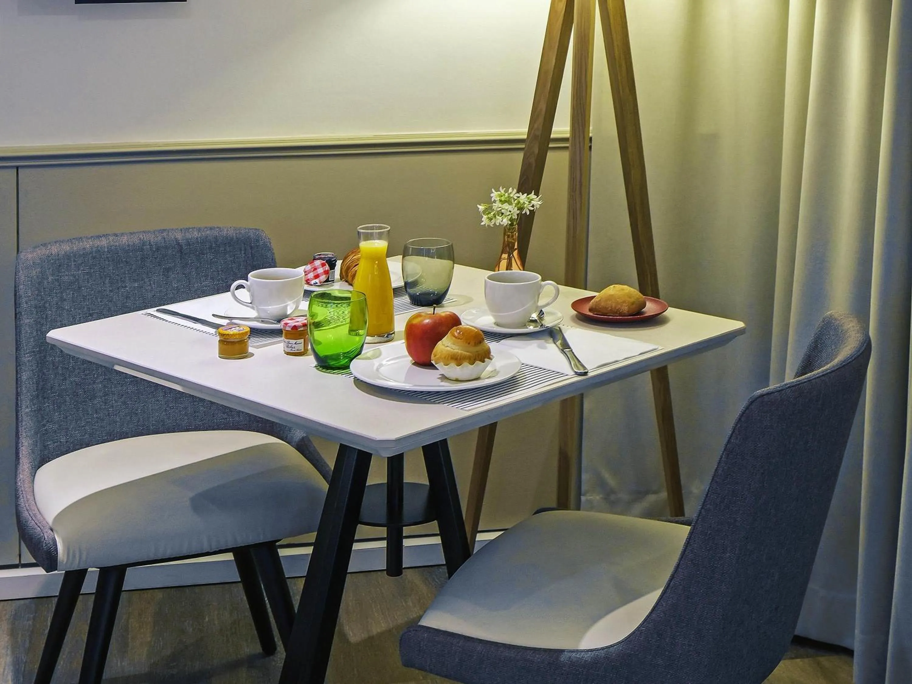 Restaurant/places to eat in Mercure Hotel Forbach Centre de Loisirs