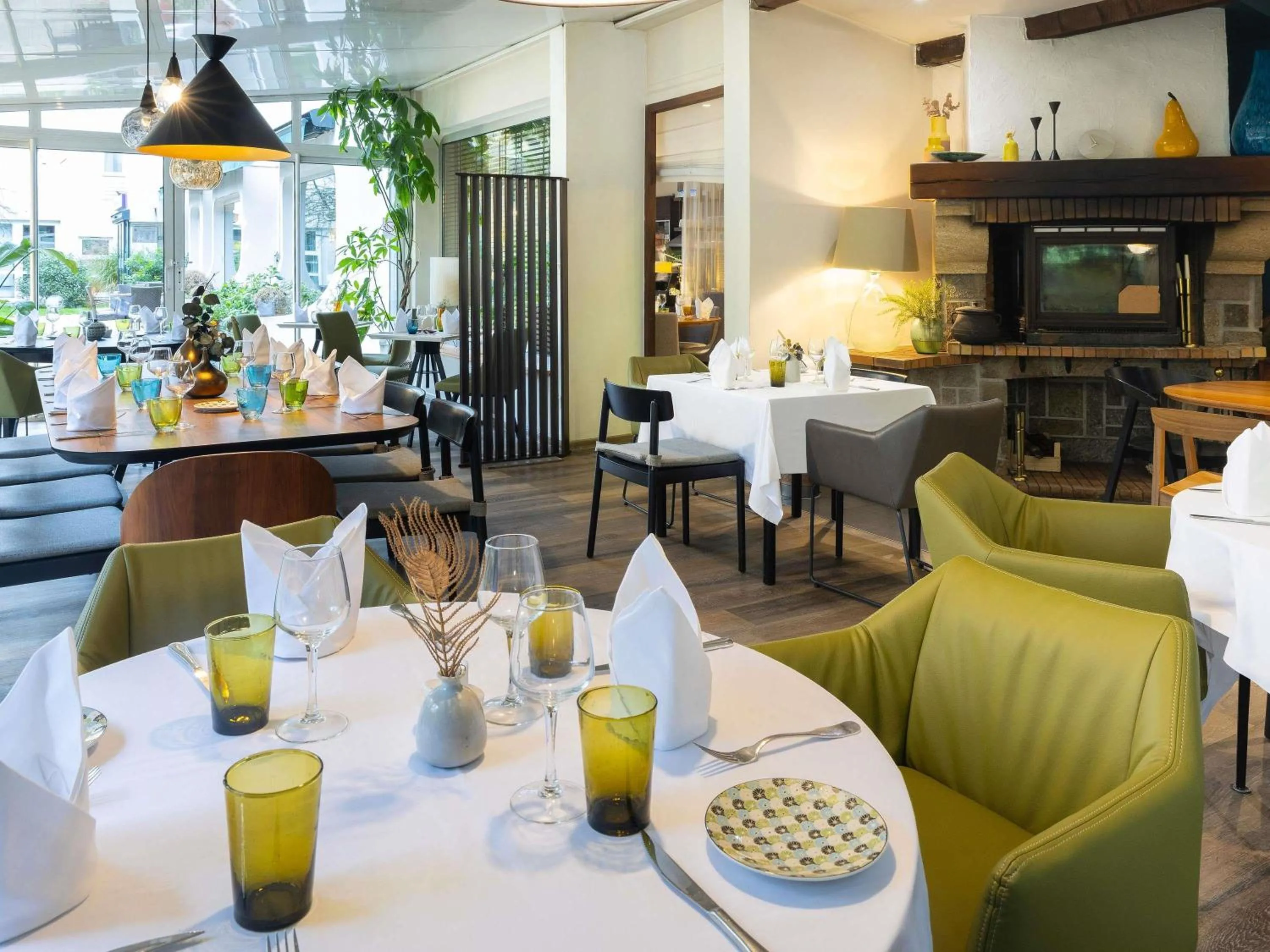 Restaurant/places to eat in Mercure Hotel Forbach Centre de Loisirs