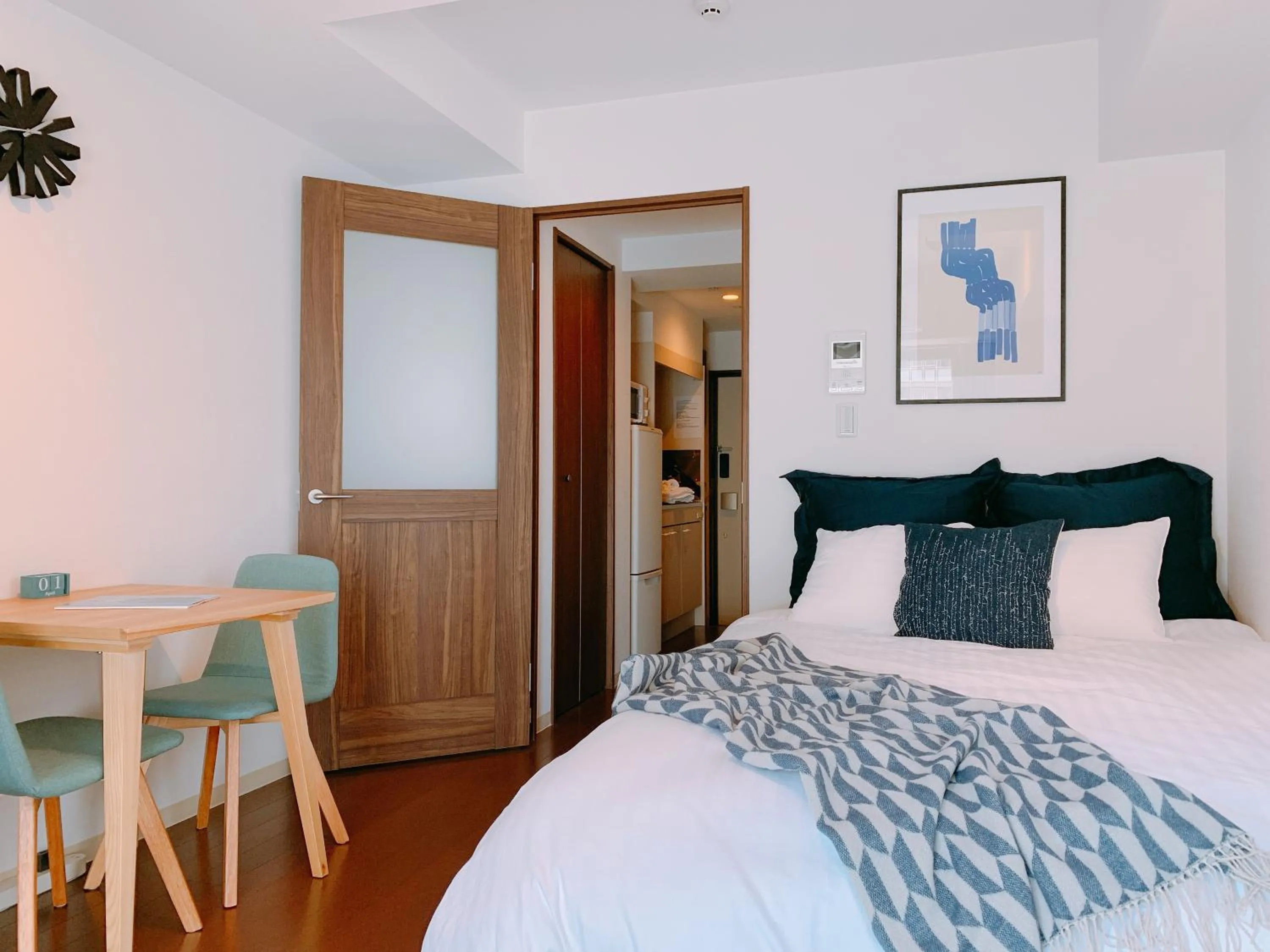 Bed in Dash Living Higashi Azabu