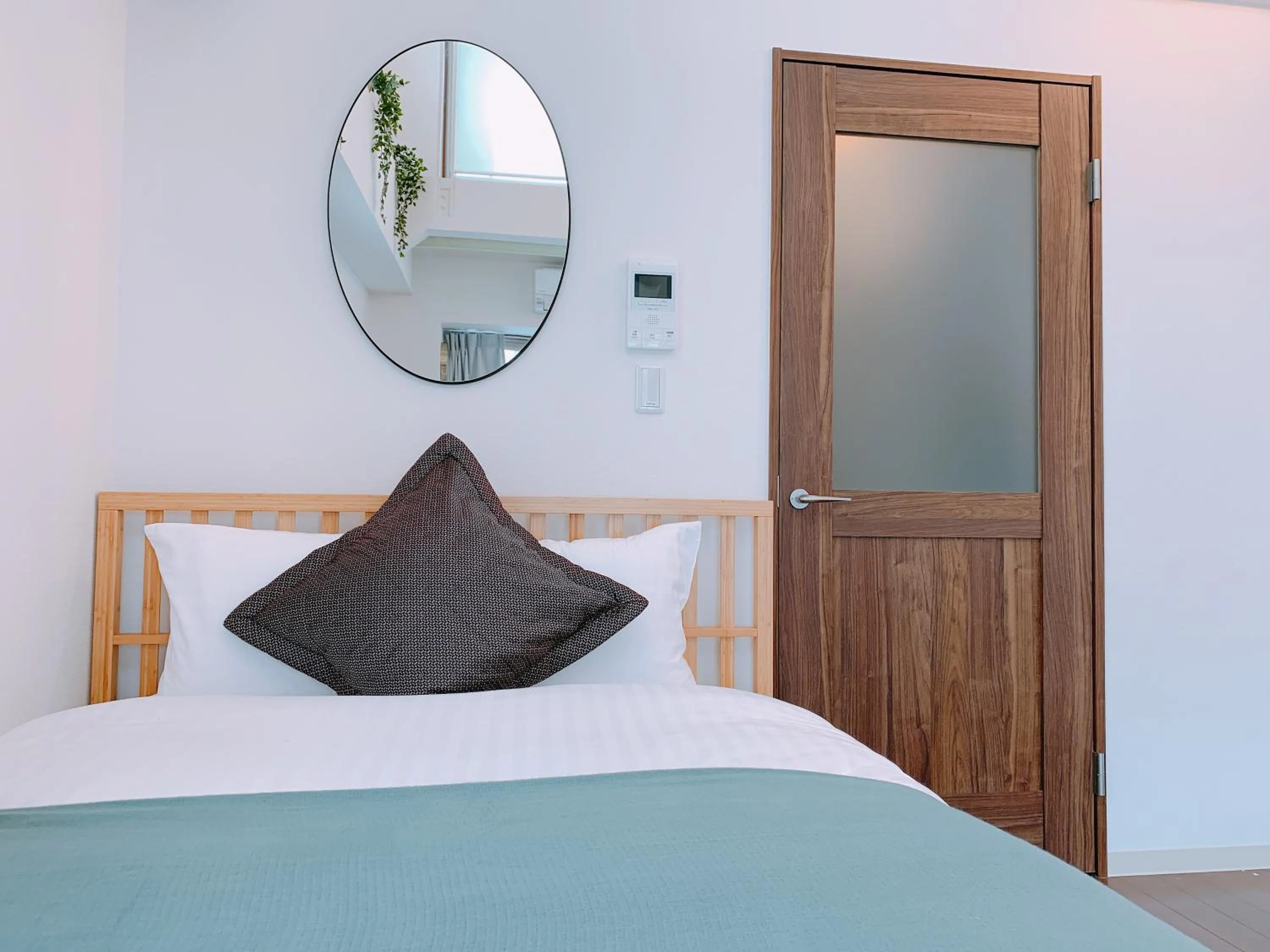 Bed in Dash Living Higashi Azabu