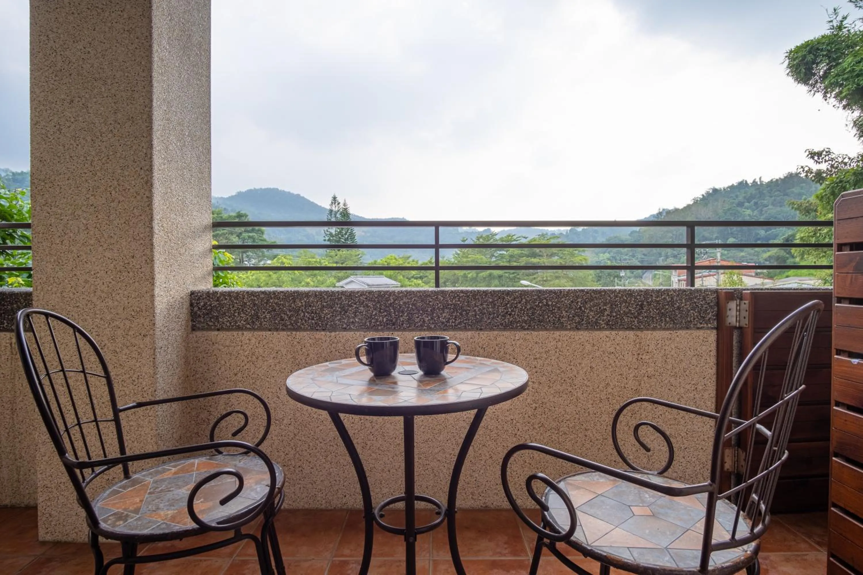 Quadruple Room with Mountain View in Herbal Life House B&B