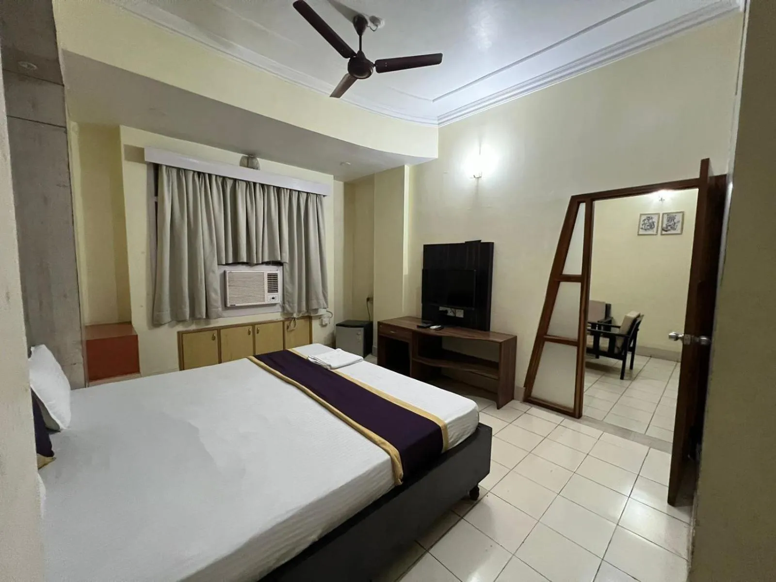 Deluxe Suite - single occupancy in Hotel Bluemoon
