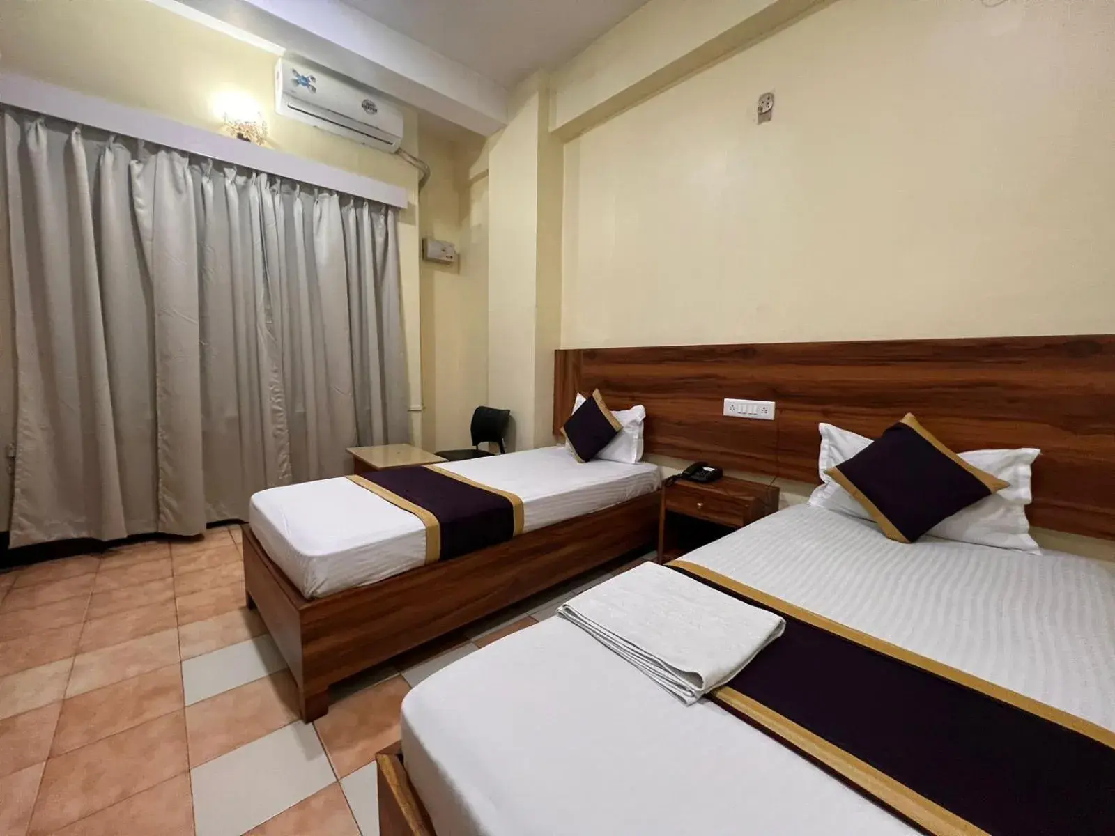 Deluxe Double Room - single occupancy in Hotel Bluemoon Deluxe Double Room - single occupancy in Hotel Bluemoon