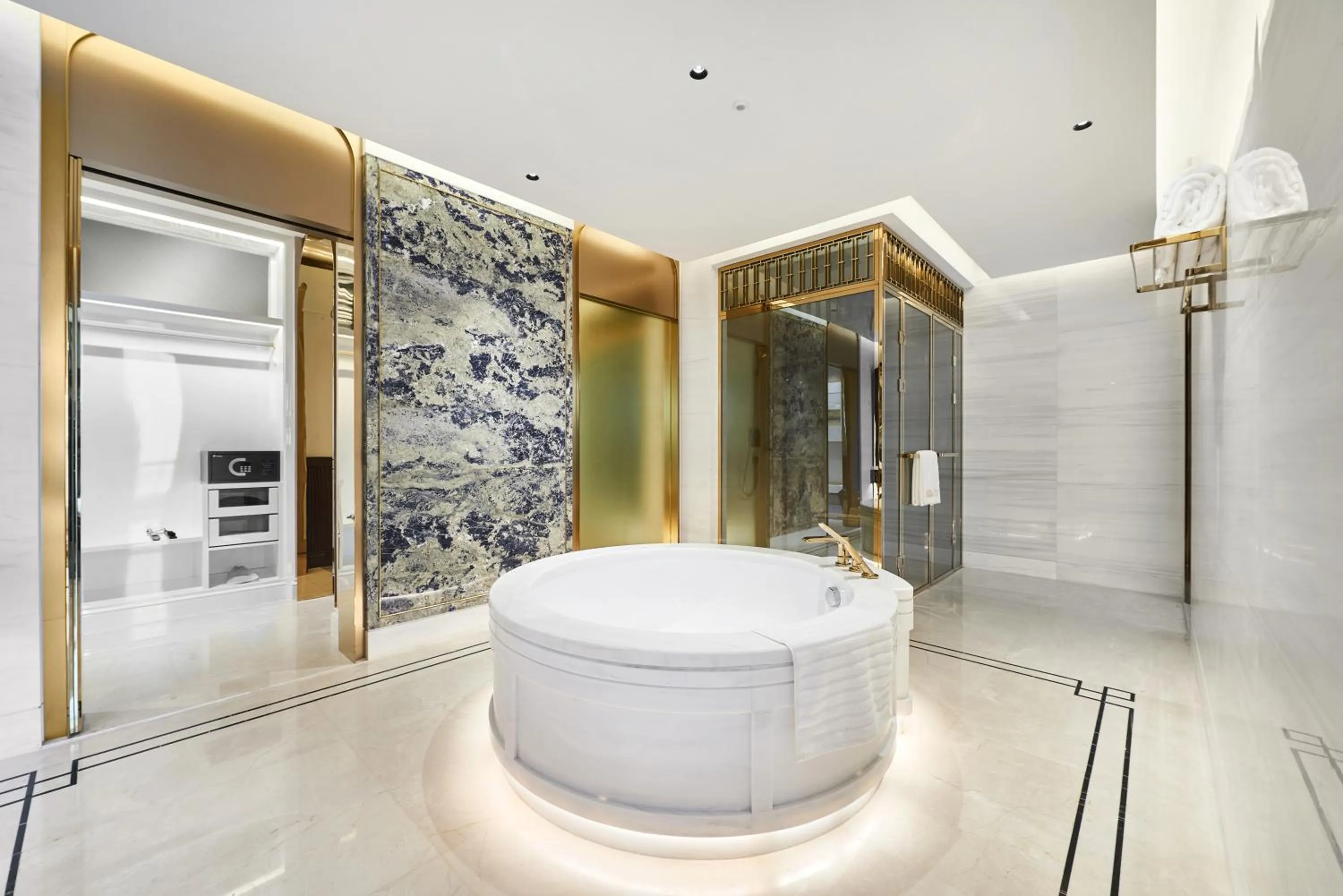 Bathroom in Jin Bei Palace Hotel