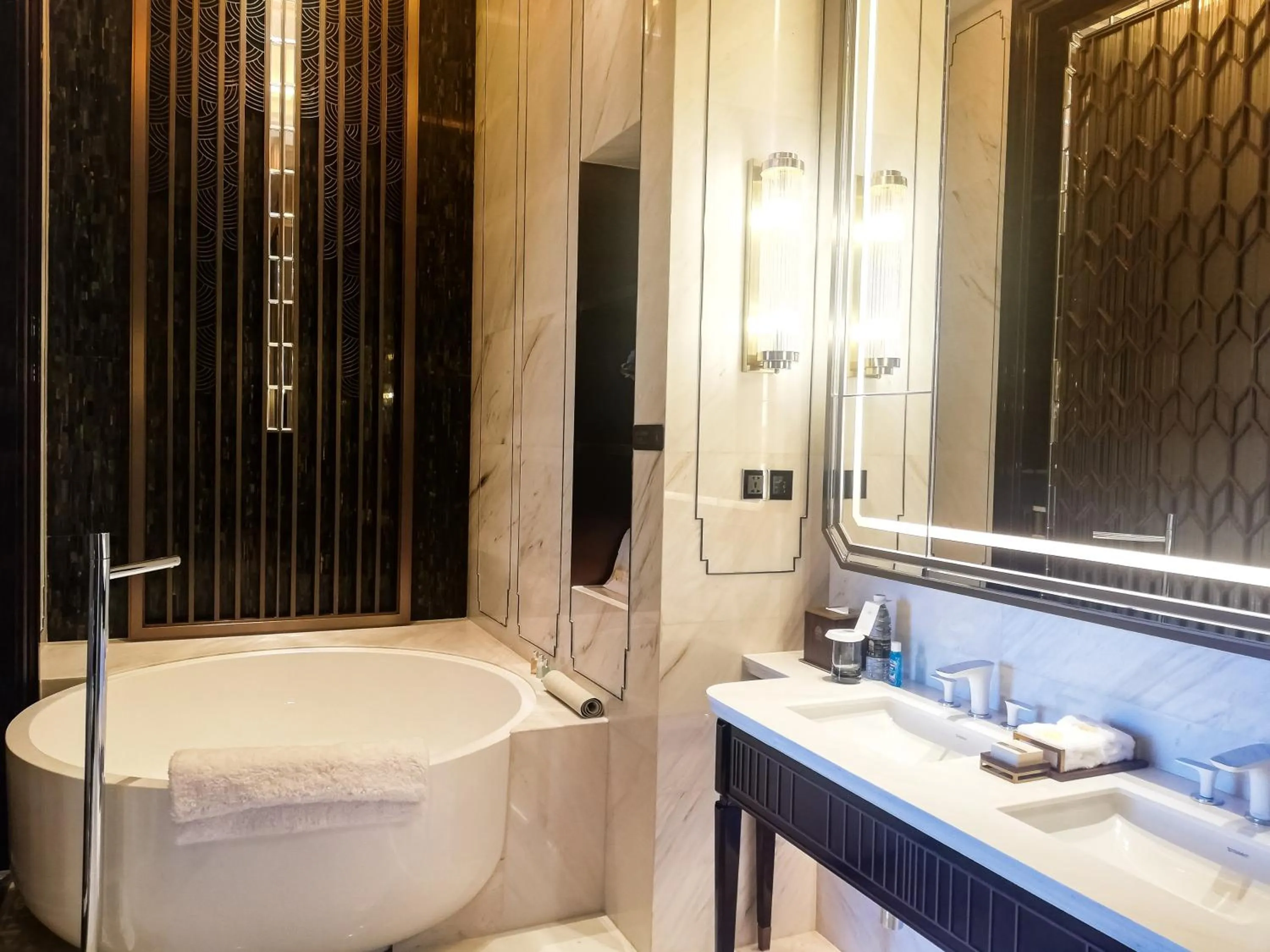 Bathroom in Jin Bei Palace Hotel