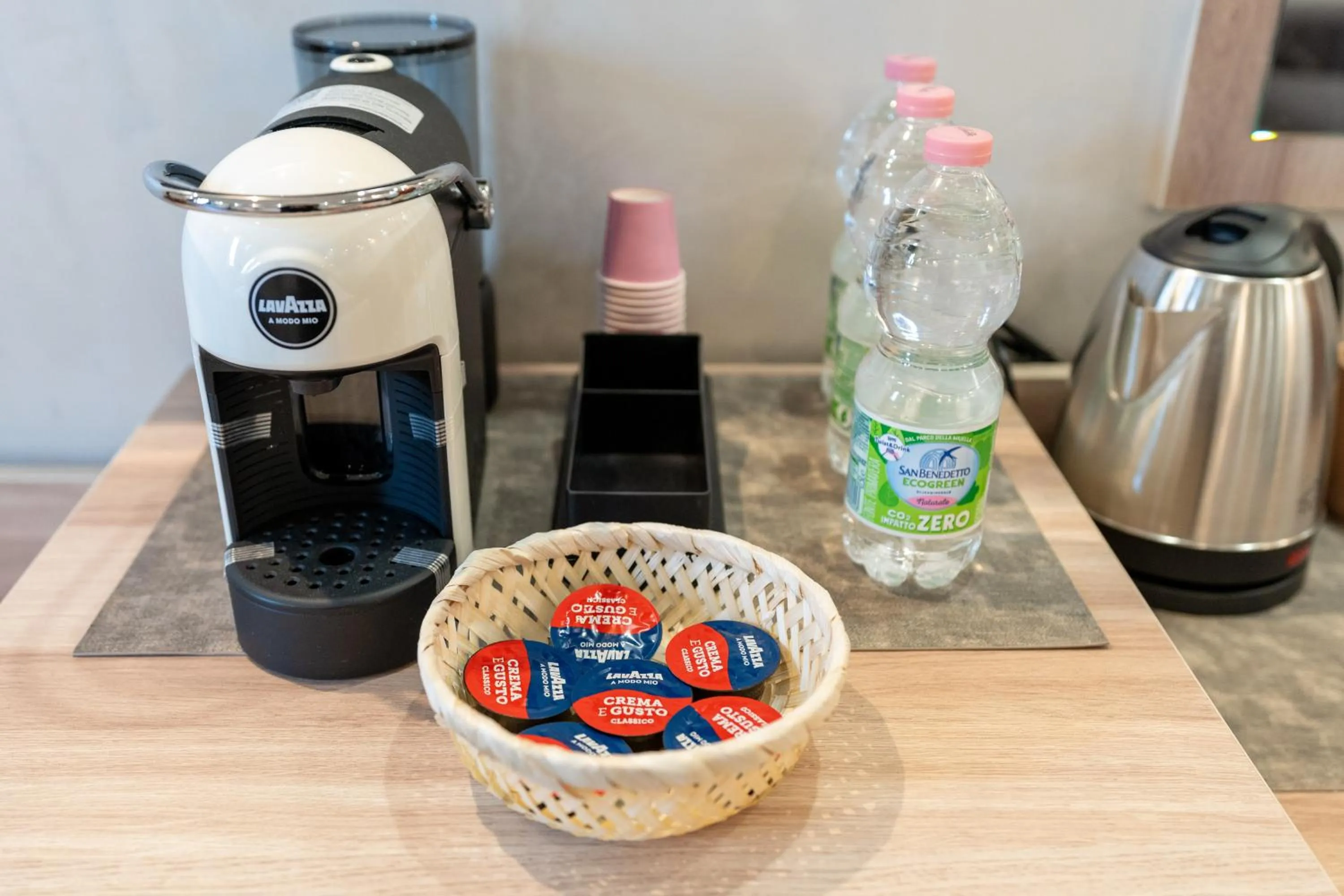 Drago D'Oro GUESTHOUSE - accross from metro Vittorio Emanuele