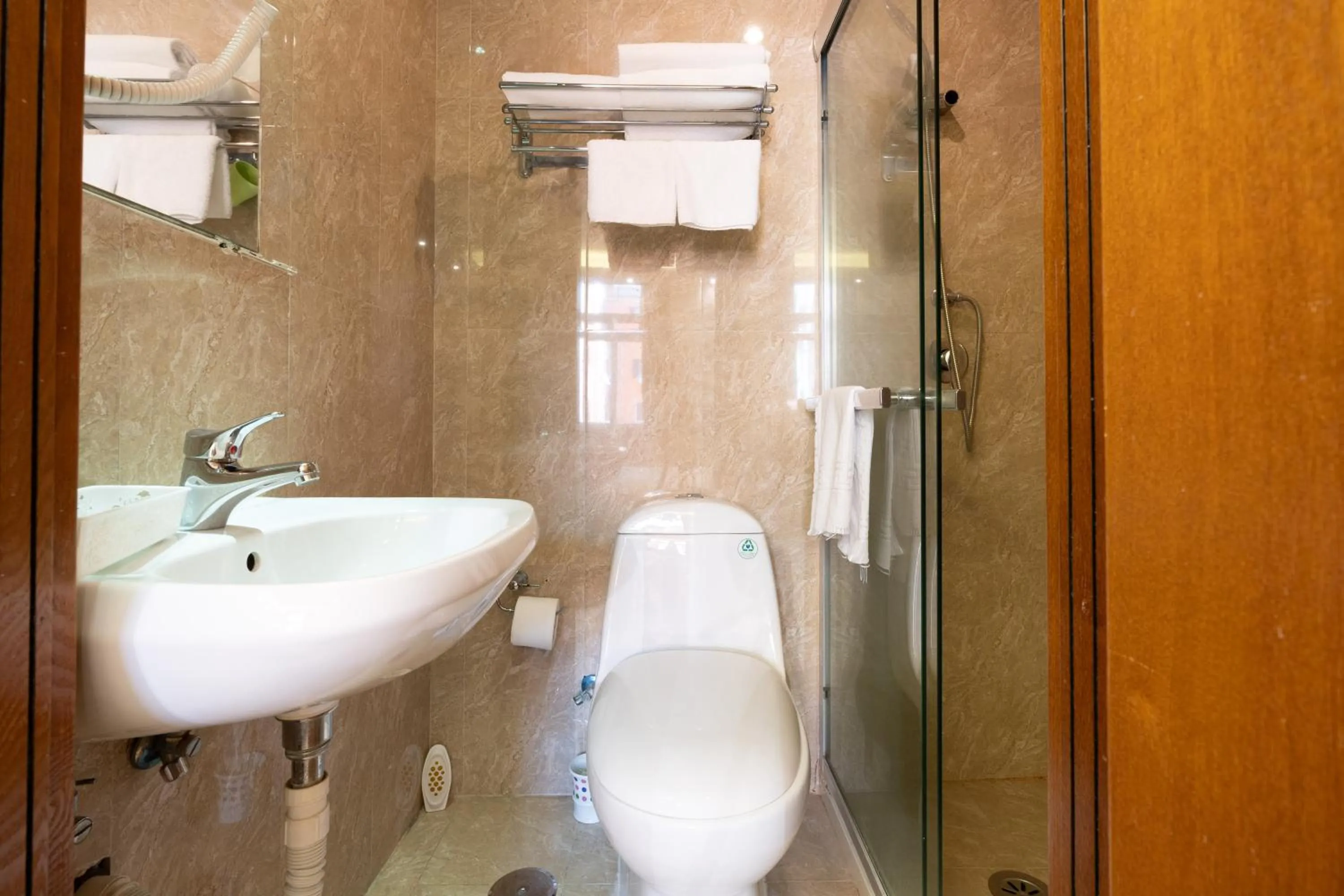 Drago D'Oro GUESTHOUSE - accross from metro Vittorio Emanuele