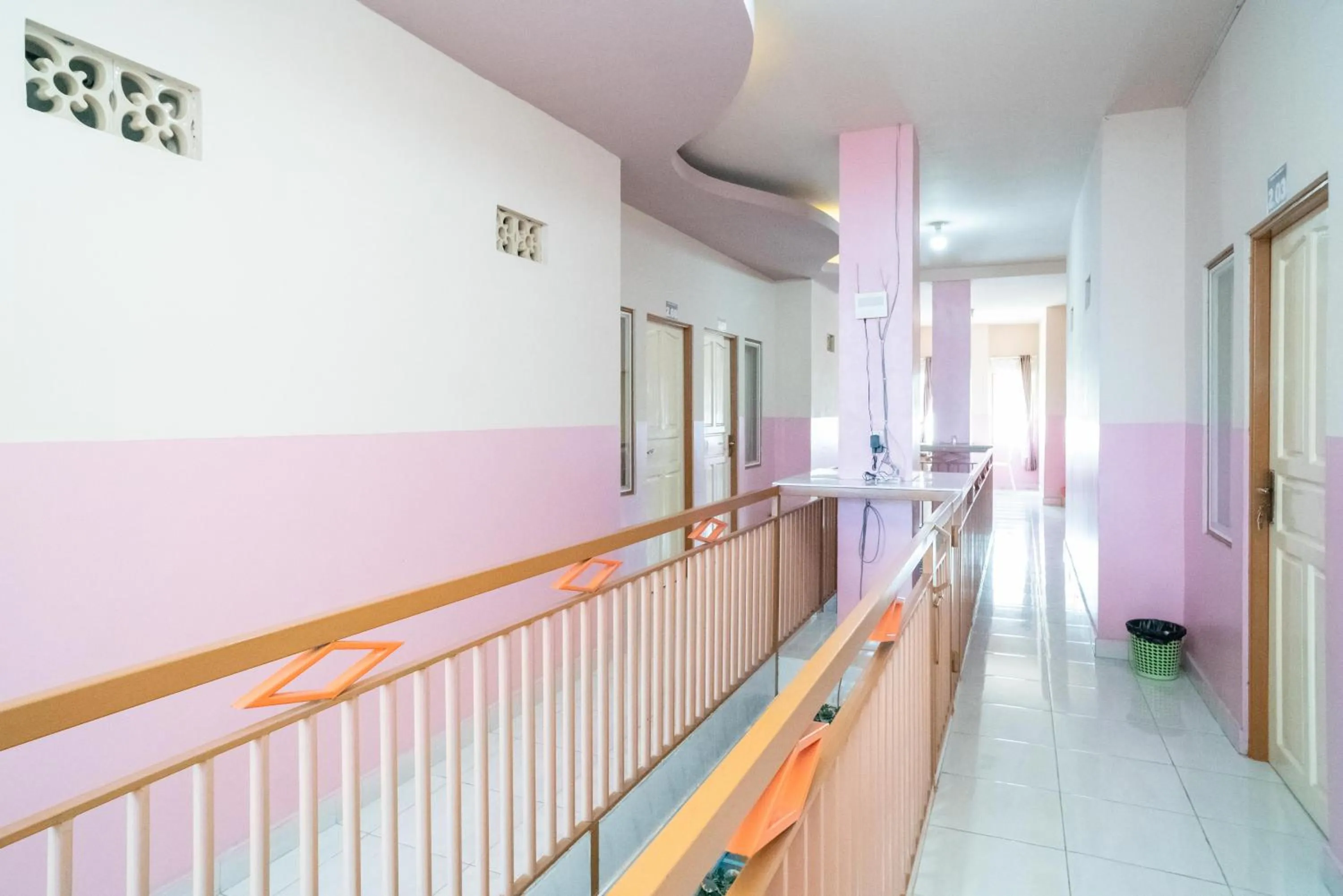 RedDoorz Syariah near Taman Siring 2