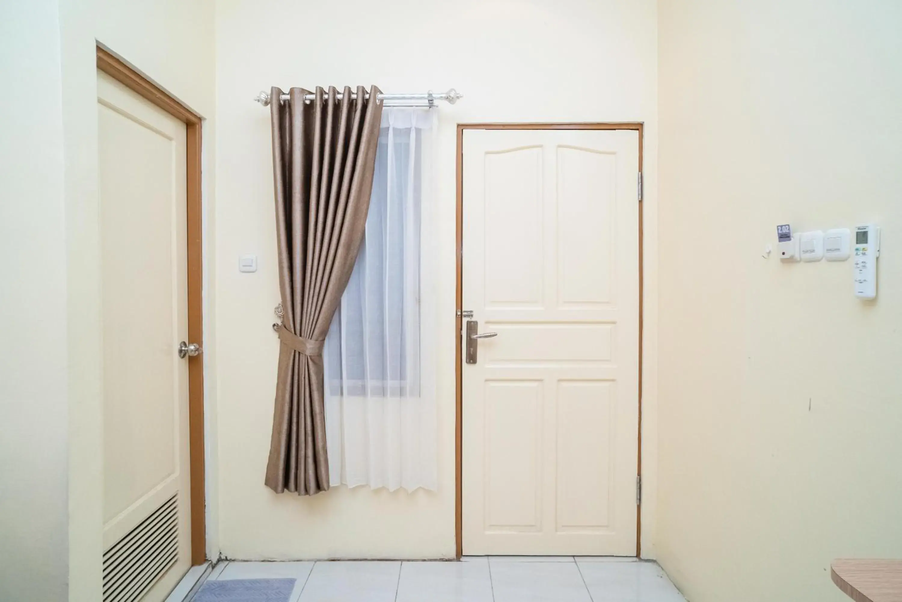 RedDoorz Syariah near Taman Siring 2 RedDoorz Syariah near Taman Siring 2