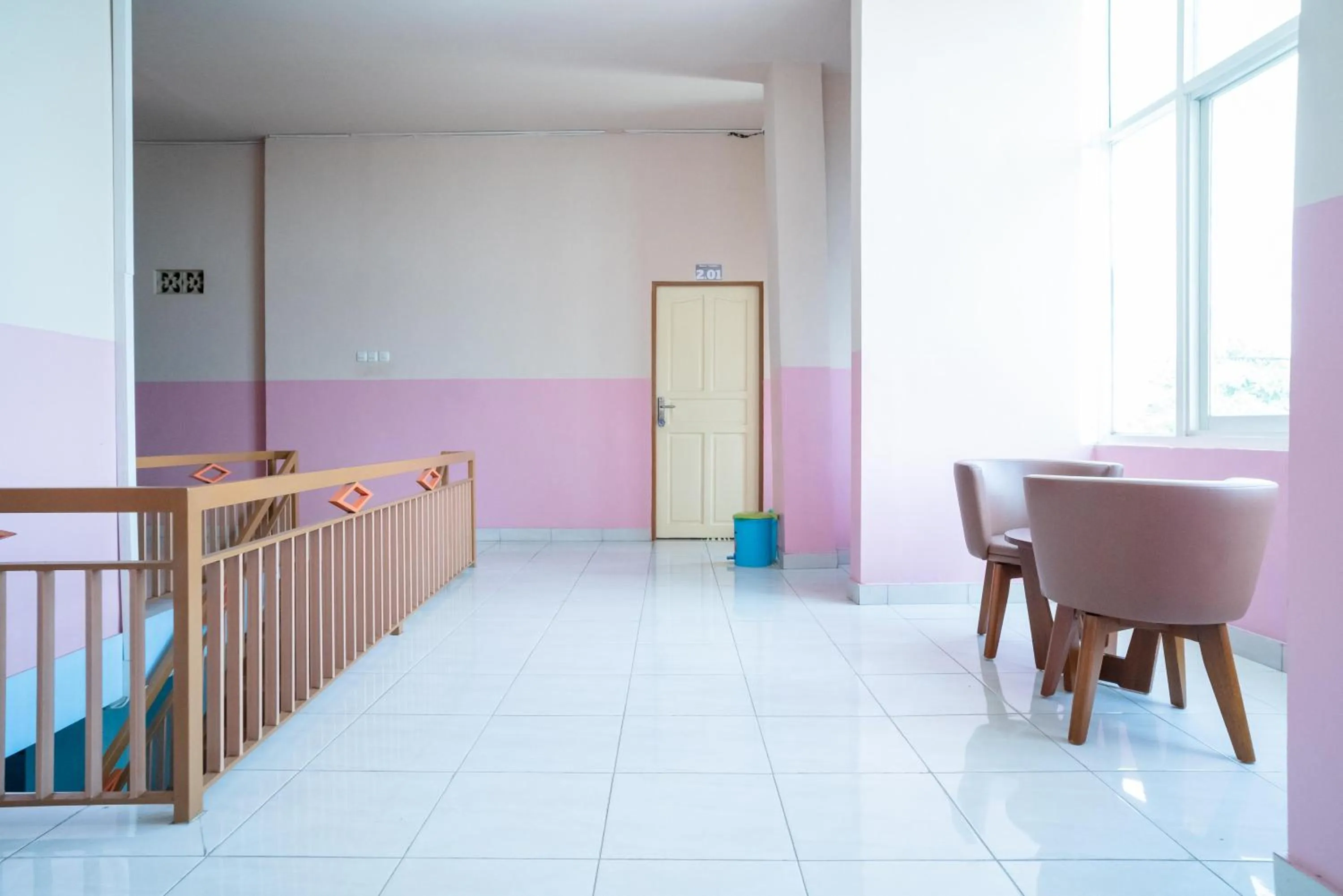 Bed in RedDoorz Syariah near Taman Siring 2