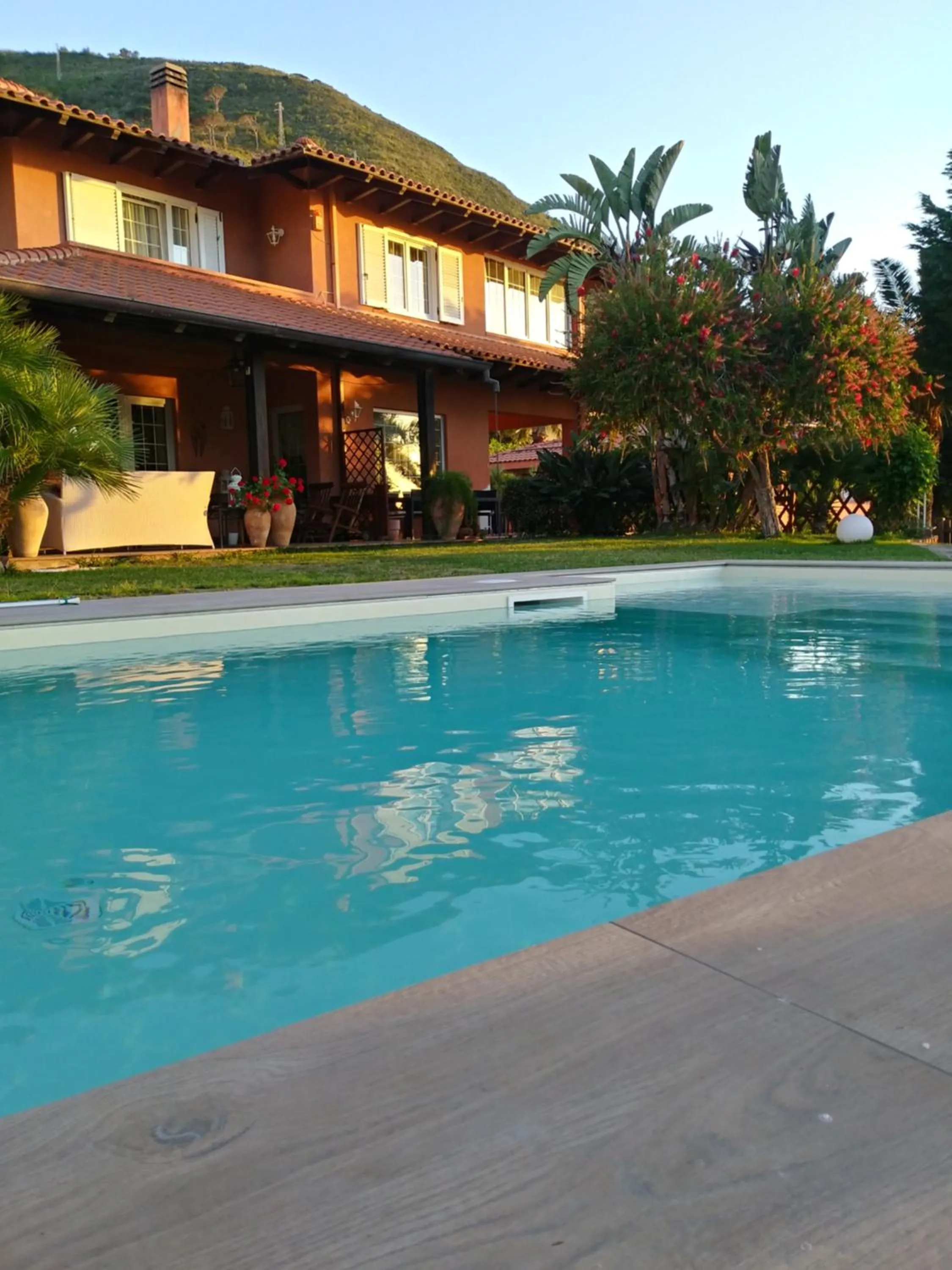 Swimming pool in B&B Villa Di Giorgi