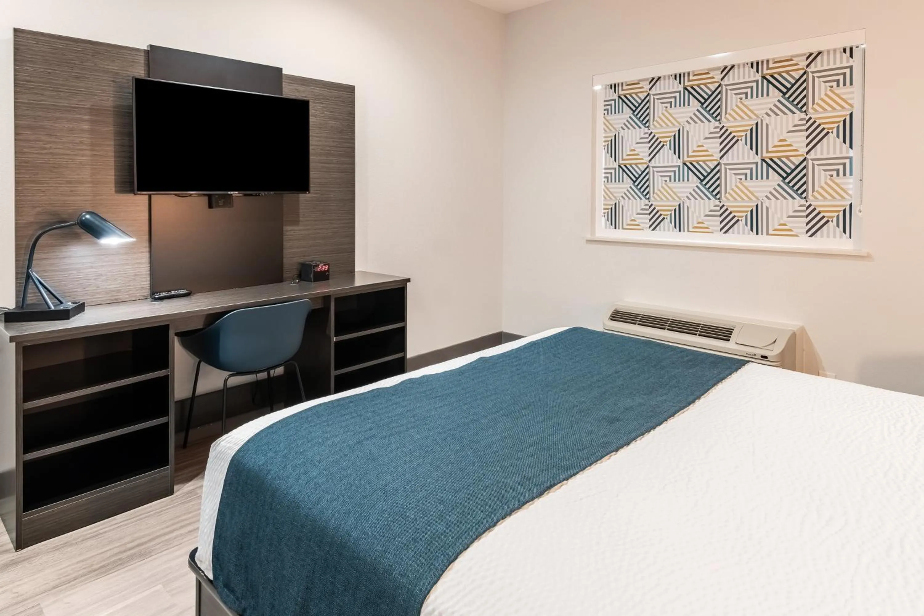 Bedroom, Bed in Studio 6-Mesquite, TX - Dallas