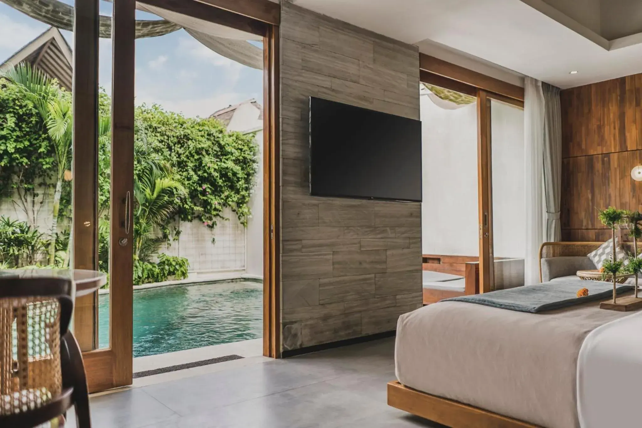 View (from property/room), Bed in Sini Vie Resort & Spa Seminyak by Ini Vie Hospitality View (from property/room), Bed in Sini Vie Resort & Spa Seminyak by Ini Vie Hospitality