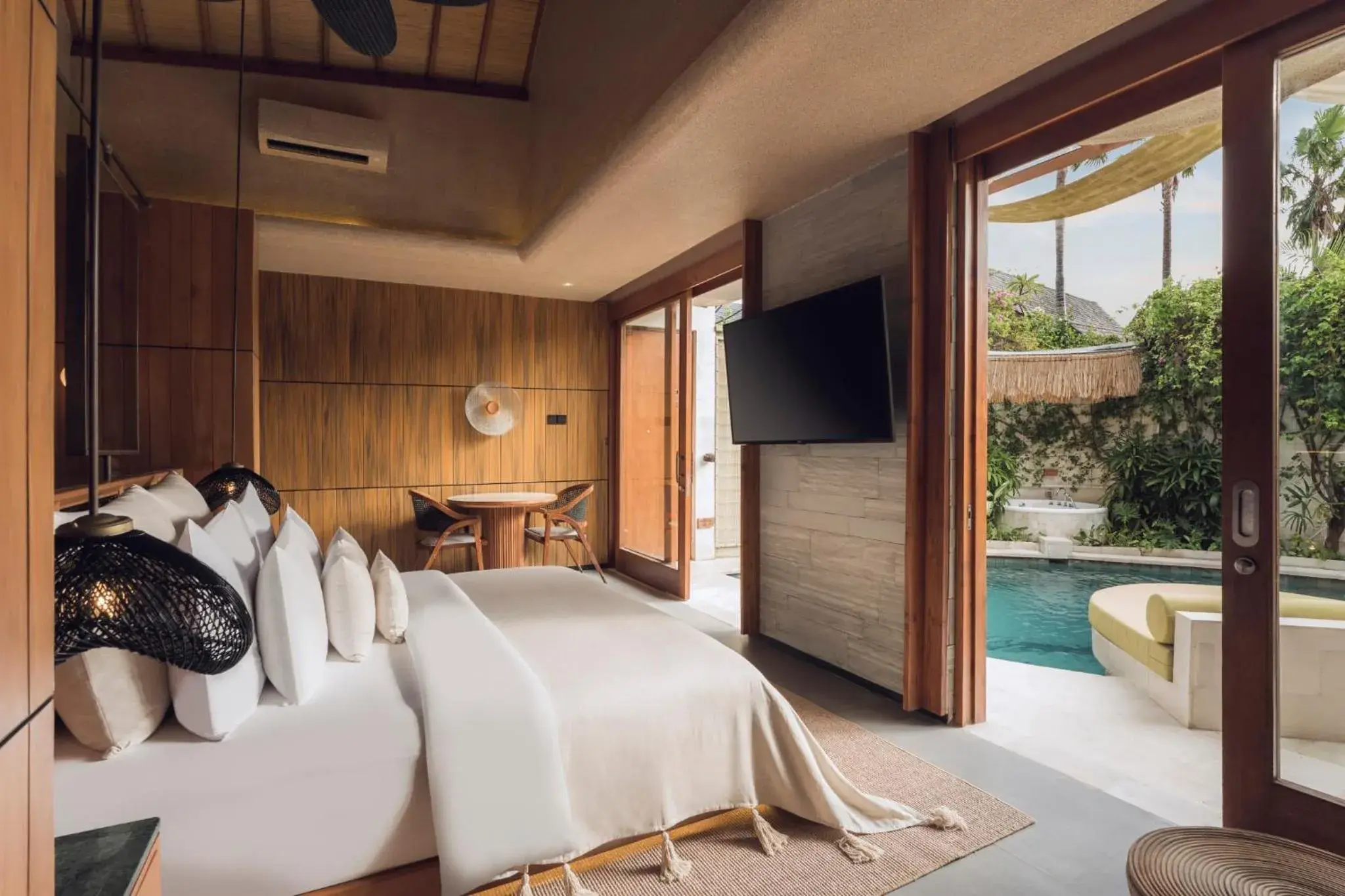 View (from property/room), Bed in Sini Vie Resort & Spa Seminyak by Ini Vie Hospitality View (from property/room), Bed in Sini Vie Resort & Spa Seminyak by Ini Vie Hospitality