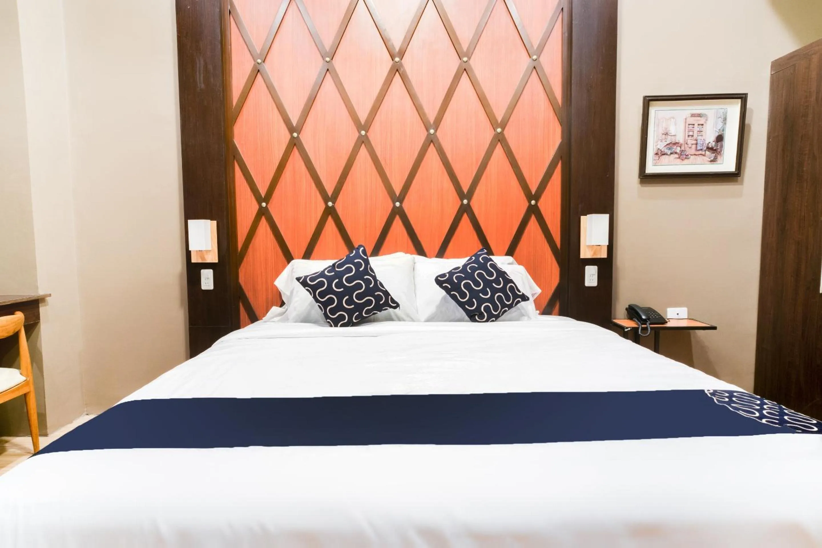 Bedroom, Bed in Capital O 460 World Palace Hotel