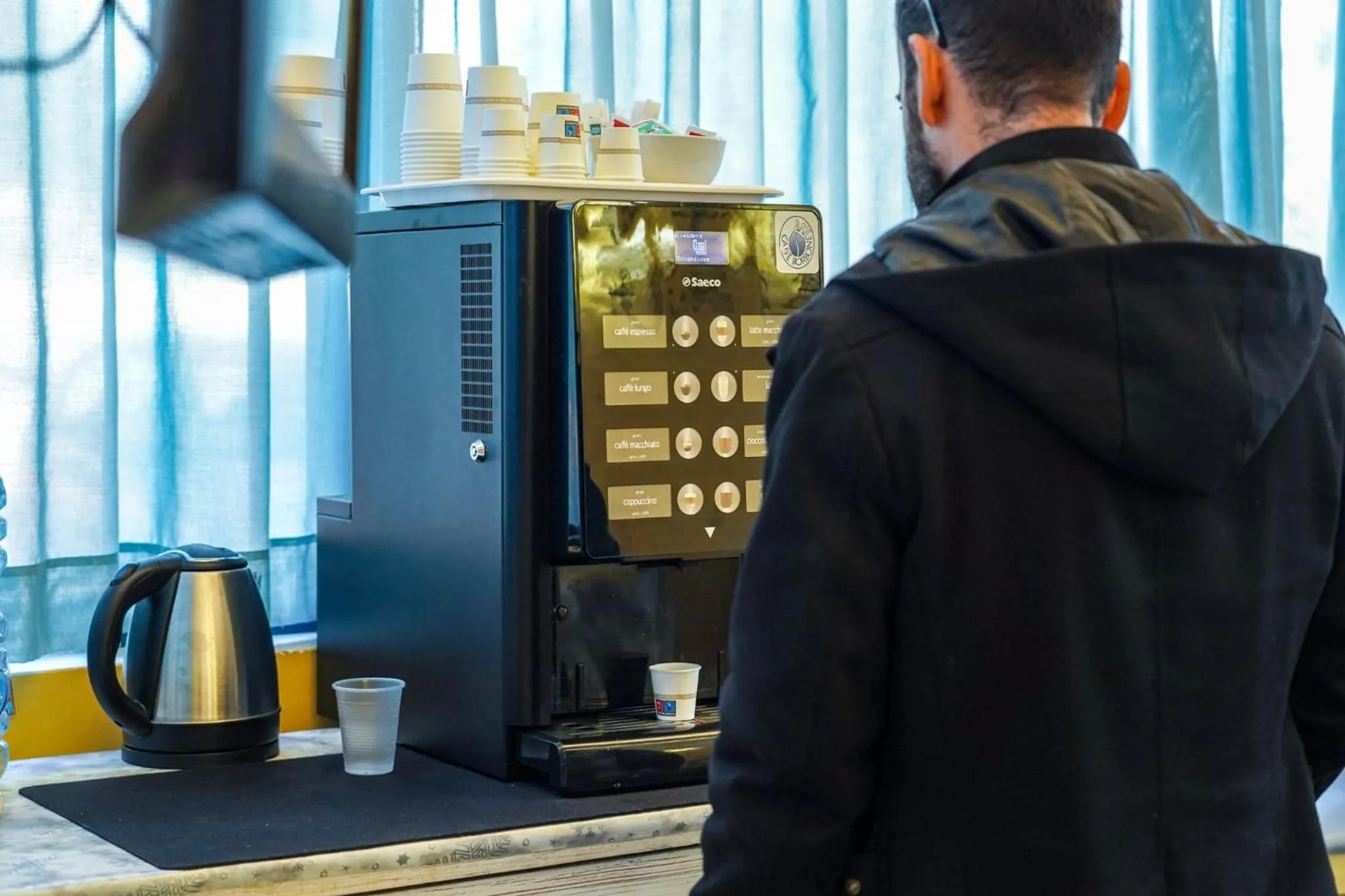Coffee/tea facilities in Motel - Hotel Nautico Pozzallo