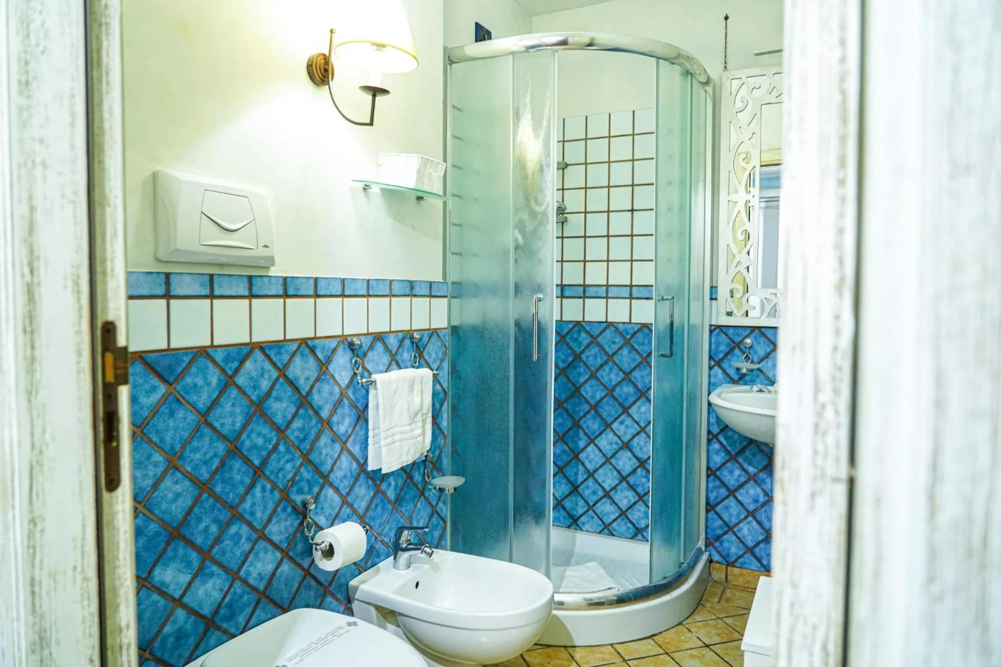 Shower in Motel - Hotel Nautico Pozzallo