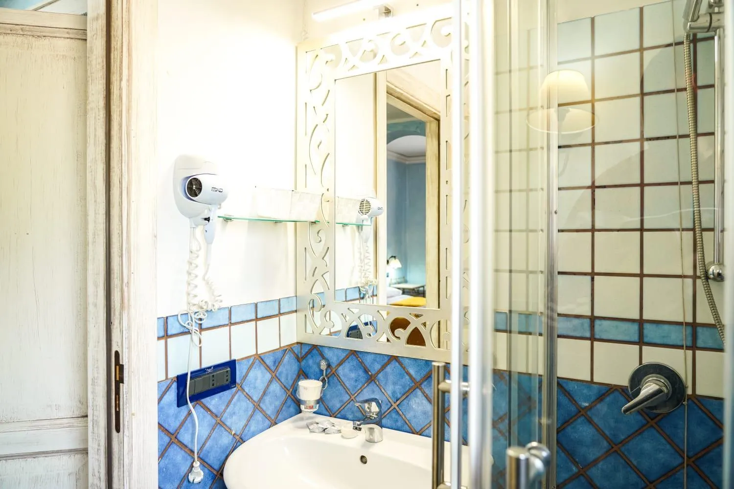 Shower in Motel - Hotel Nautico Pozzallo