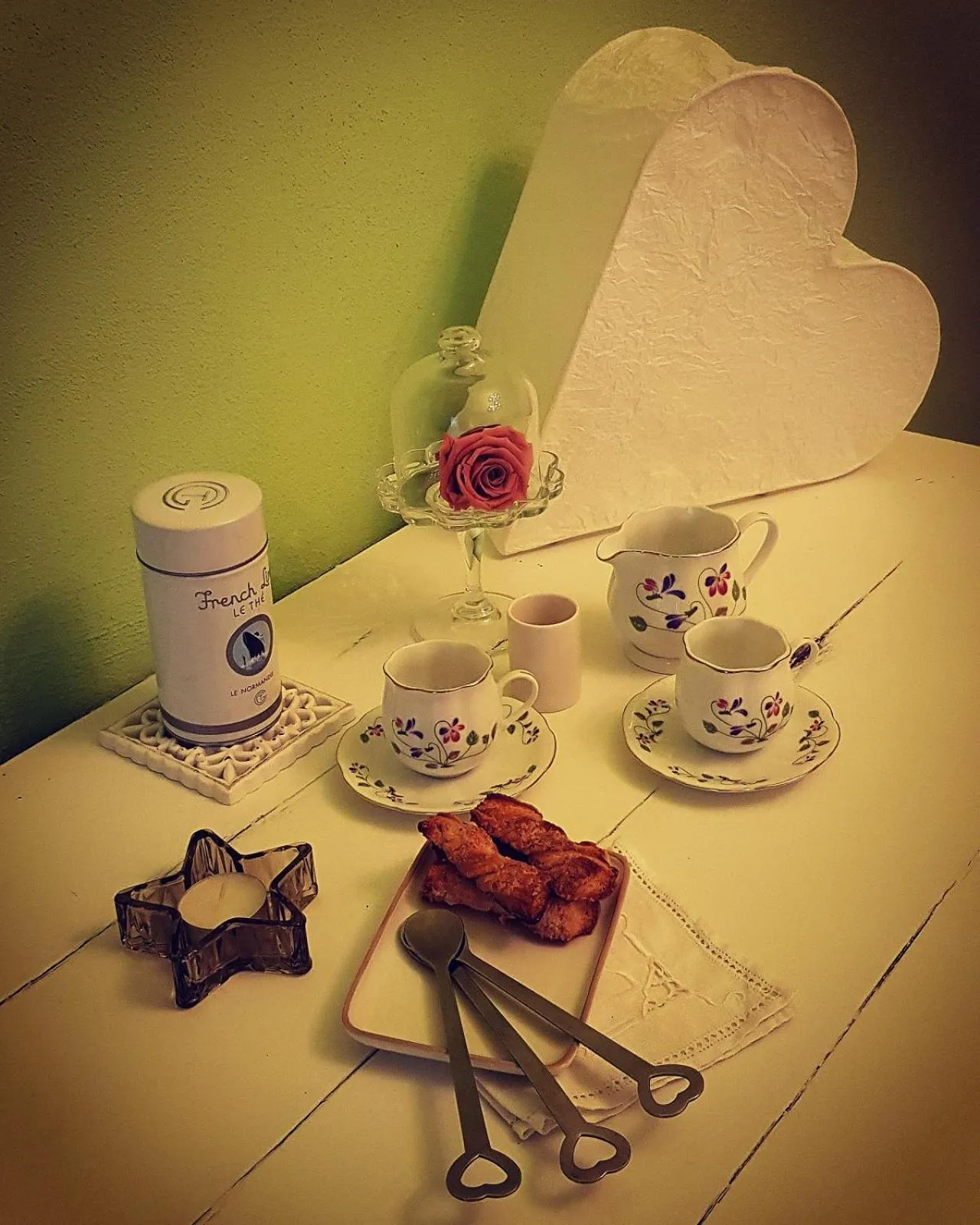 Decorative detail in Cortile Gancia - Sweet House