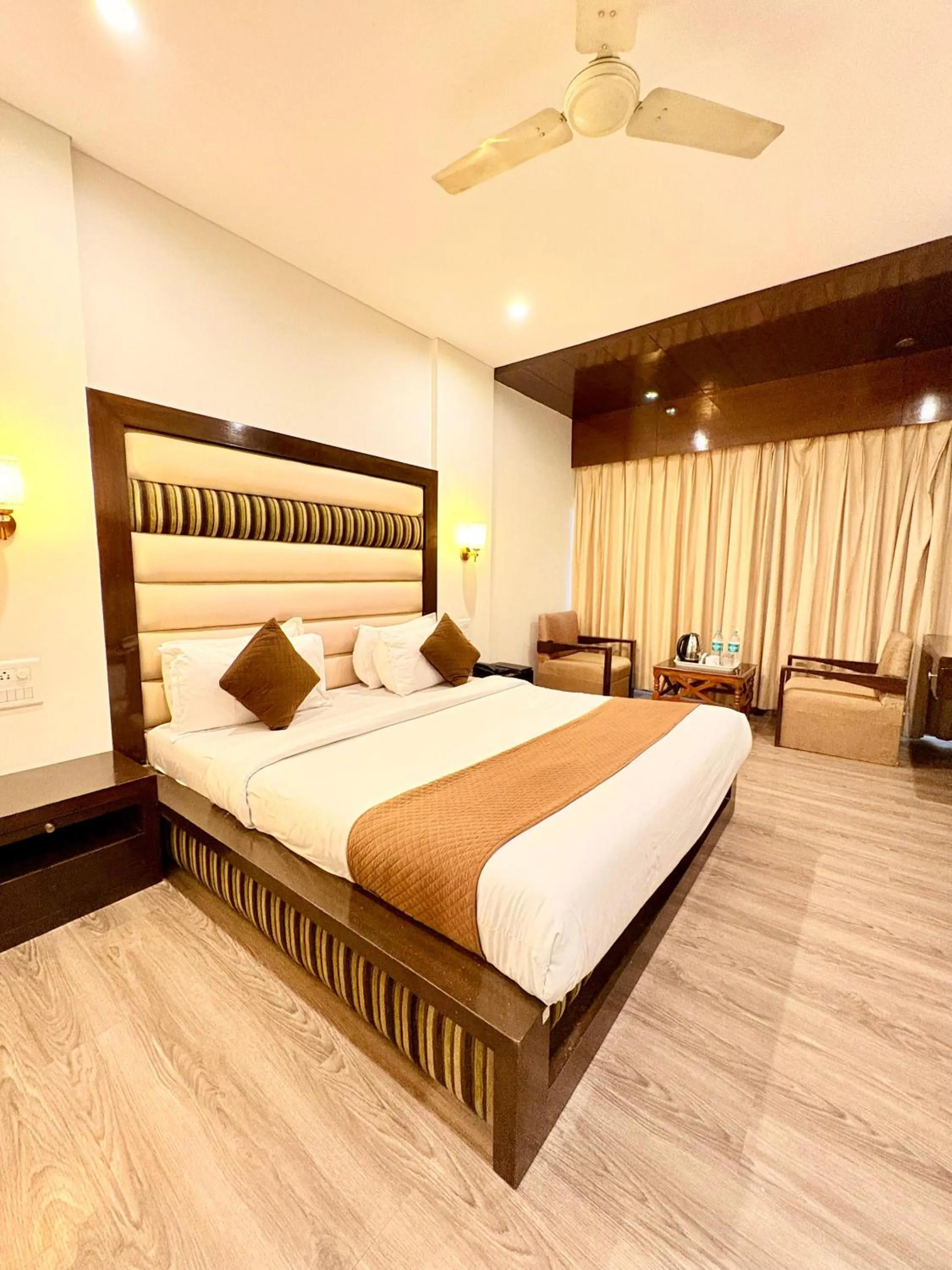 Bedroom, Bed in Hotel Landmark - Centre of City Chandigarh