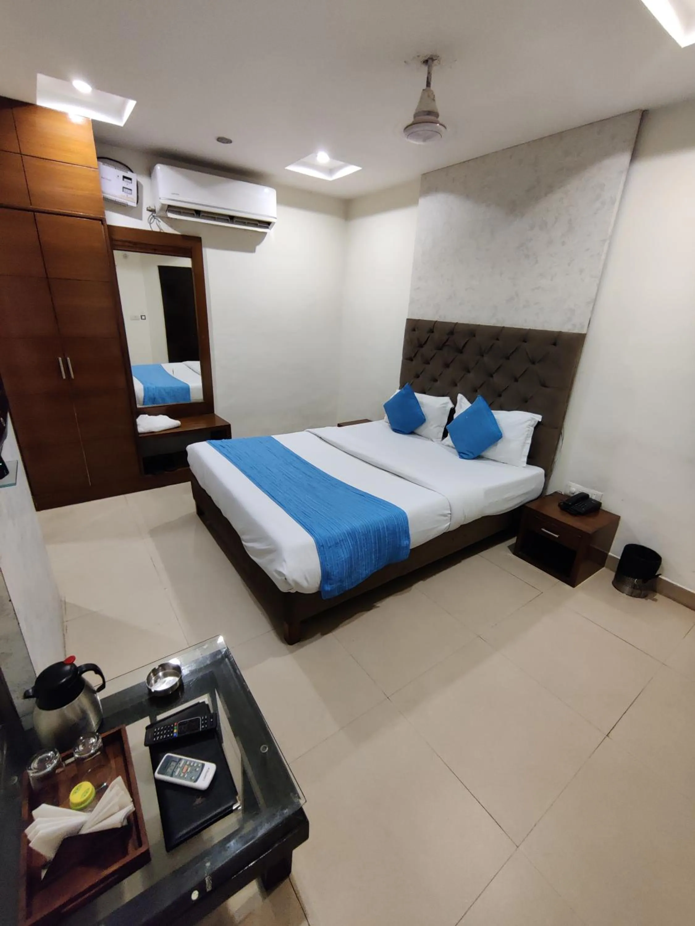 Bed in Hotel Landmark - Centre of City Chandigarh