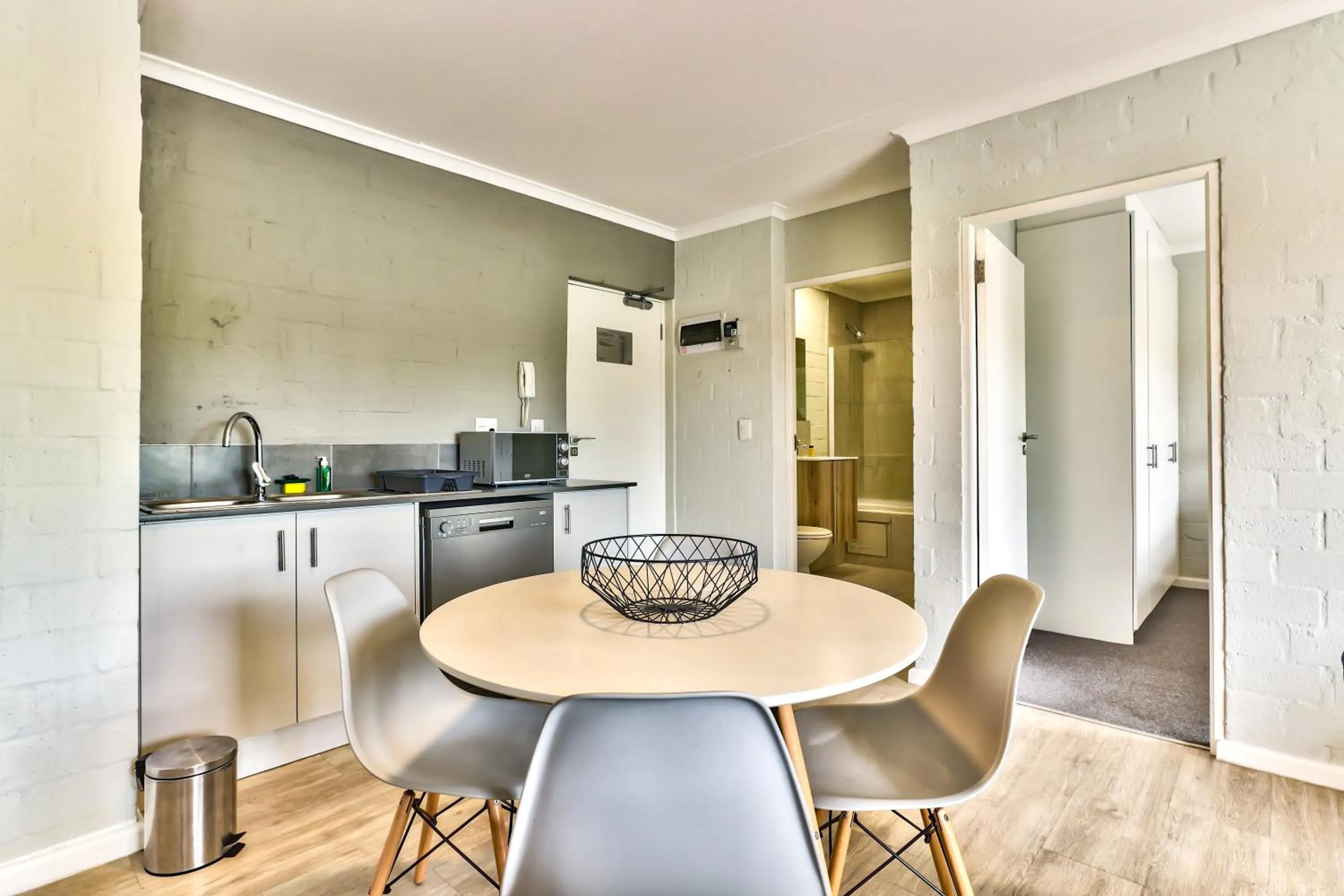 Kitchen or kitchenette in WINK Aparthotel Eaton Square